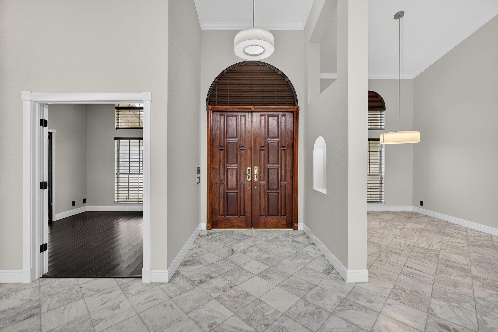 Wellington, Florida, 33414, United States, 5 Bedrooms Bedrooms, ,4 BathroomsBathrooms,Residential,For Sale,1978857