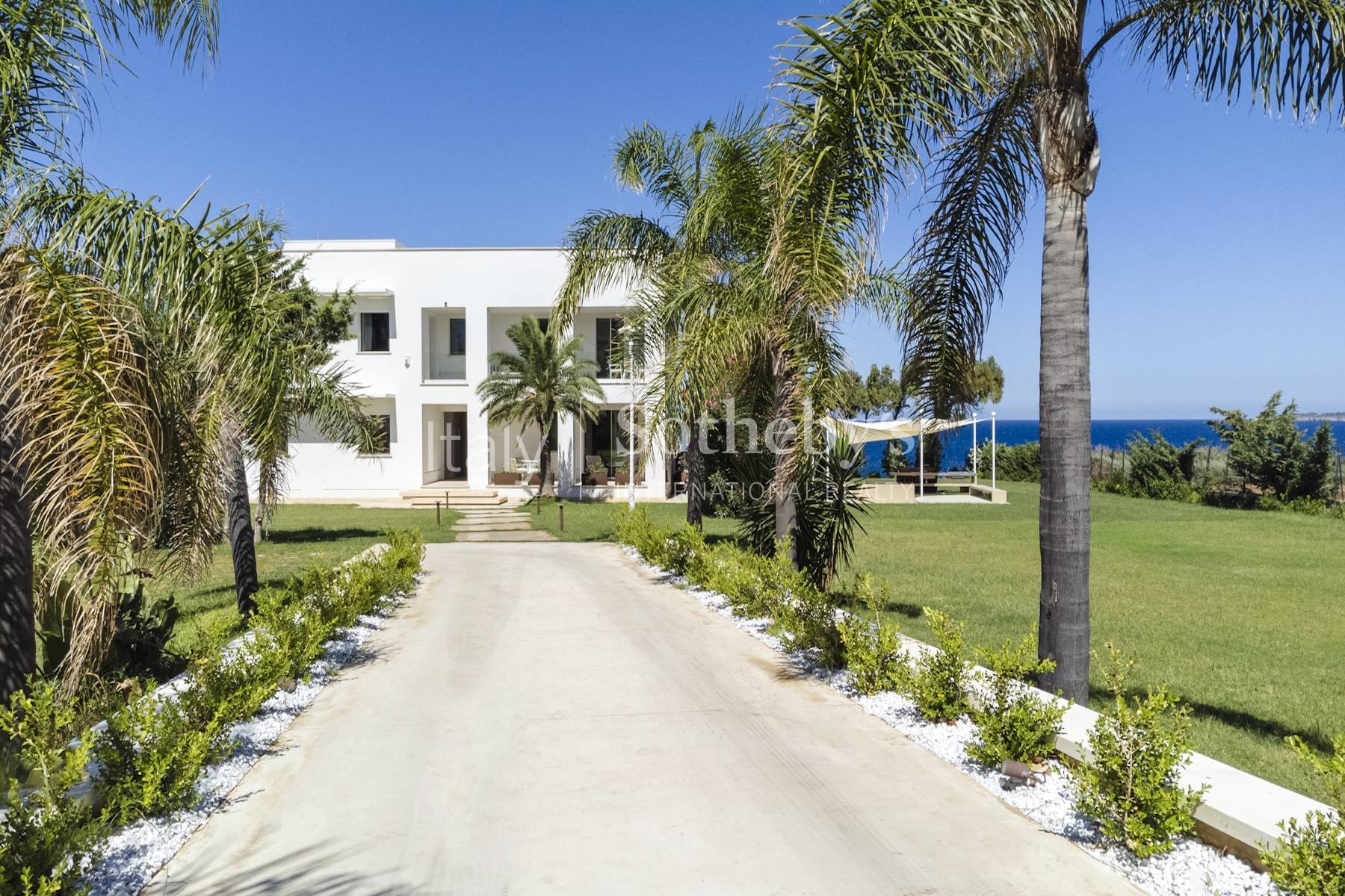  Exclusive villa with pool and private sea access - 物件實景