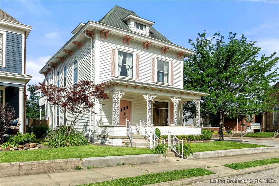 New Albany, Indiana, 47150, United States, 5 Bedrooms Bedrooms, ,3 BathroomsBathrooms,Residential,For Sale,1839066