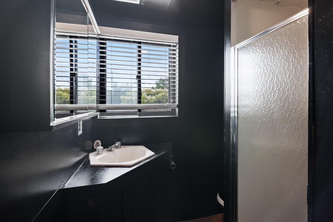 Delafield, Wisconsin, 53072, United States, 3 Bedrooms Bedrooms, ,2 BathroomsBathrooms,Residential,For Sale,1927266