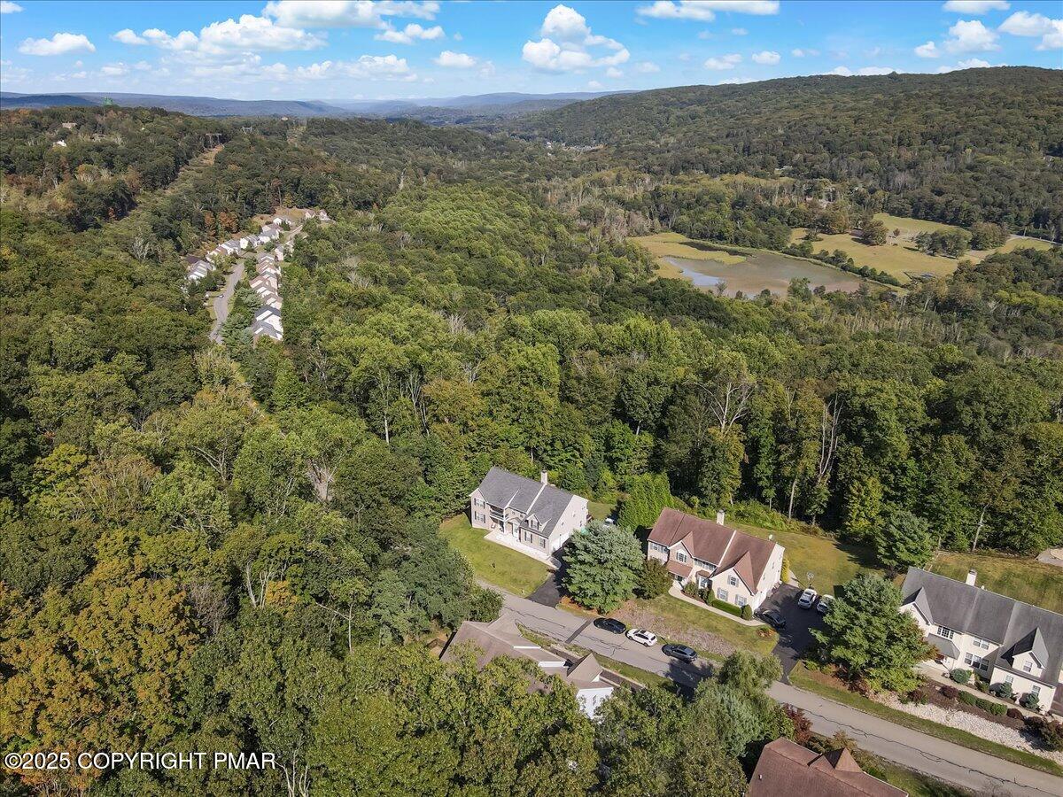 East Stroudsburg, Pennsylvania, 18302, United States, 5 Bedrooms Bedrooms, ,4 BathroomsBathrooms,Residential,For Sale,1980579