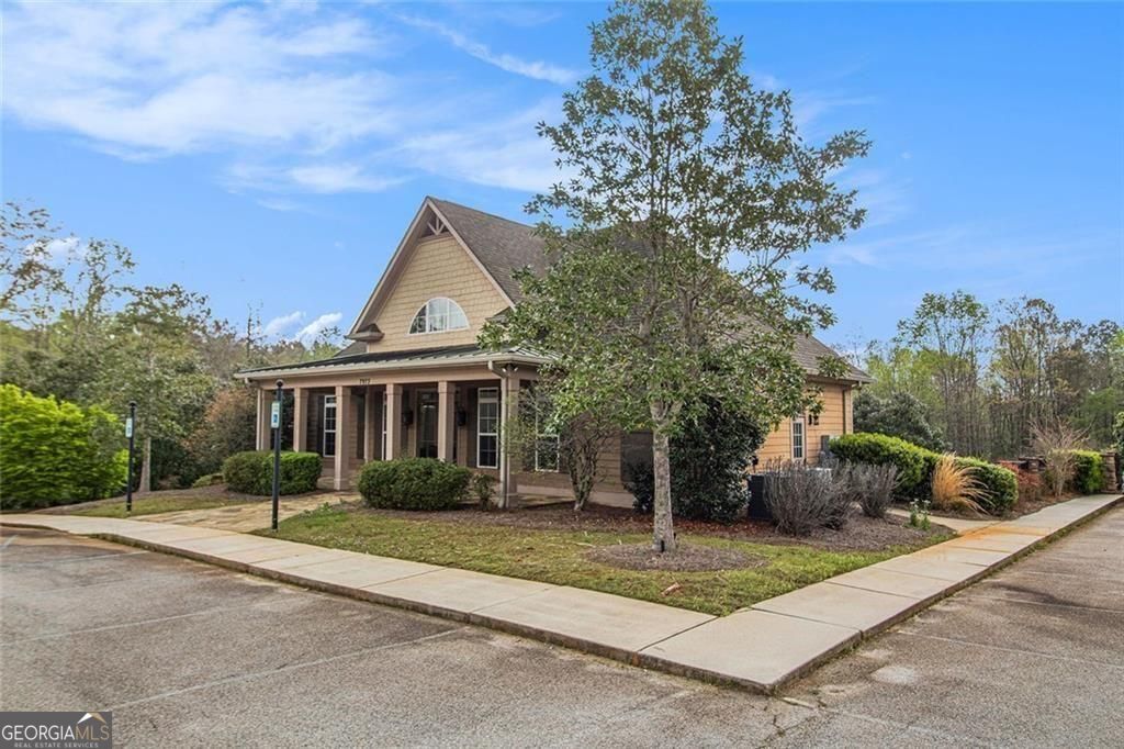 Douglasville, Georgia, 30135, United States, 5 Bedrooms Bedrooms, ,4 BathroomsBathrooms,Residential,For Sale,1886853