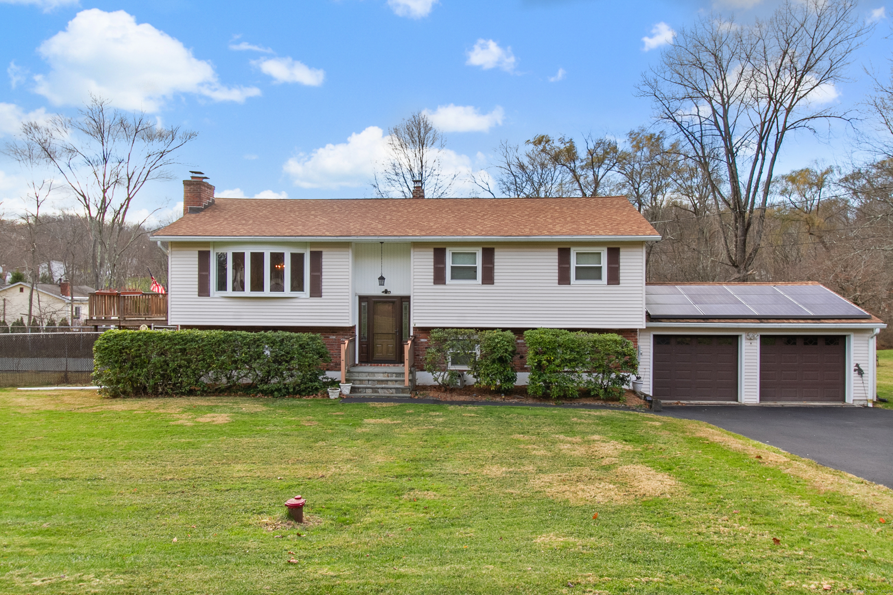 New Fairfield, Connecticut, 06812, United States, 3 Bedrooms Bedrooms, ,3 BathroomsBathrooms,Residential,For Sale,1997532