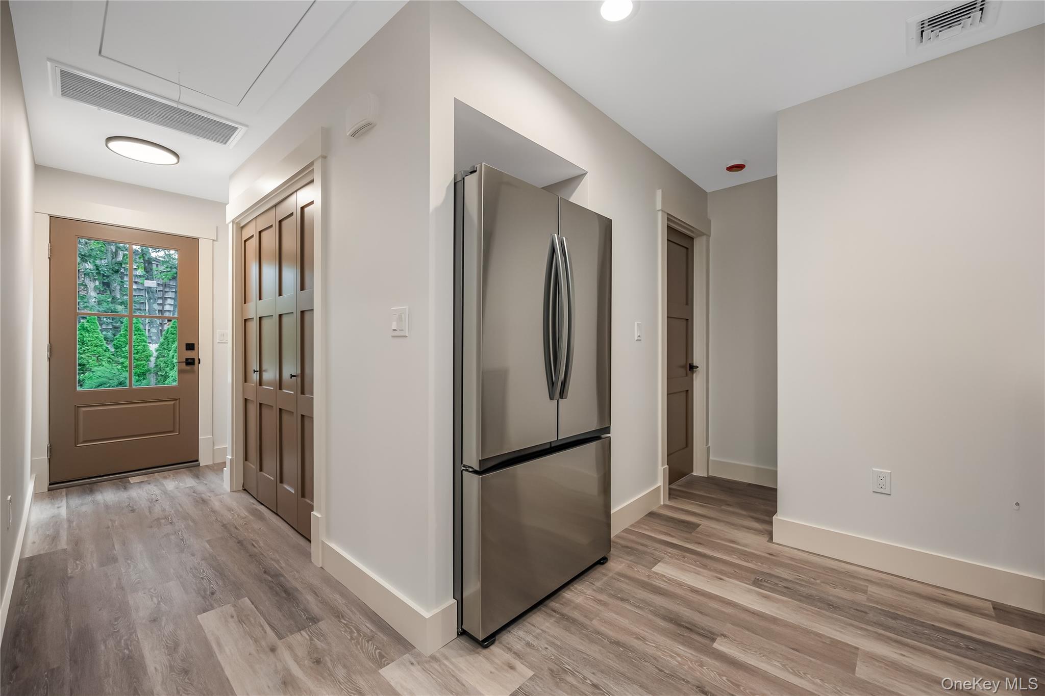 Miller Place, New York, 11764, United States, 4 Bedrooms Bedrooms, ,4 BathroomsBathrooms,Residential,For Sale,1902062