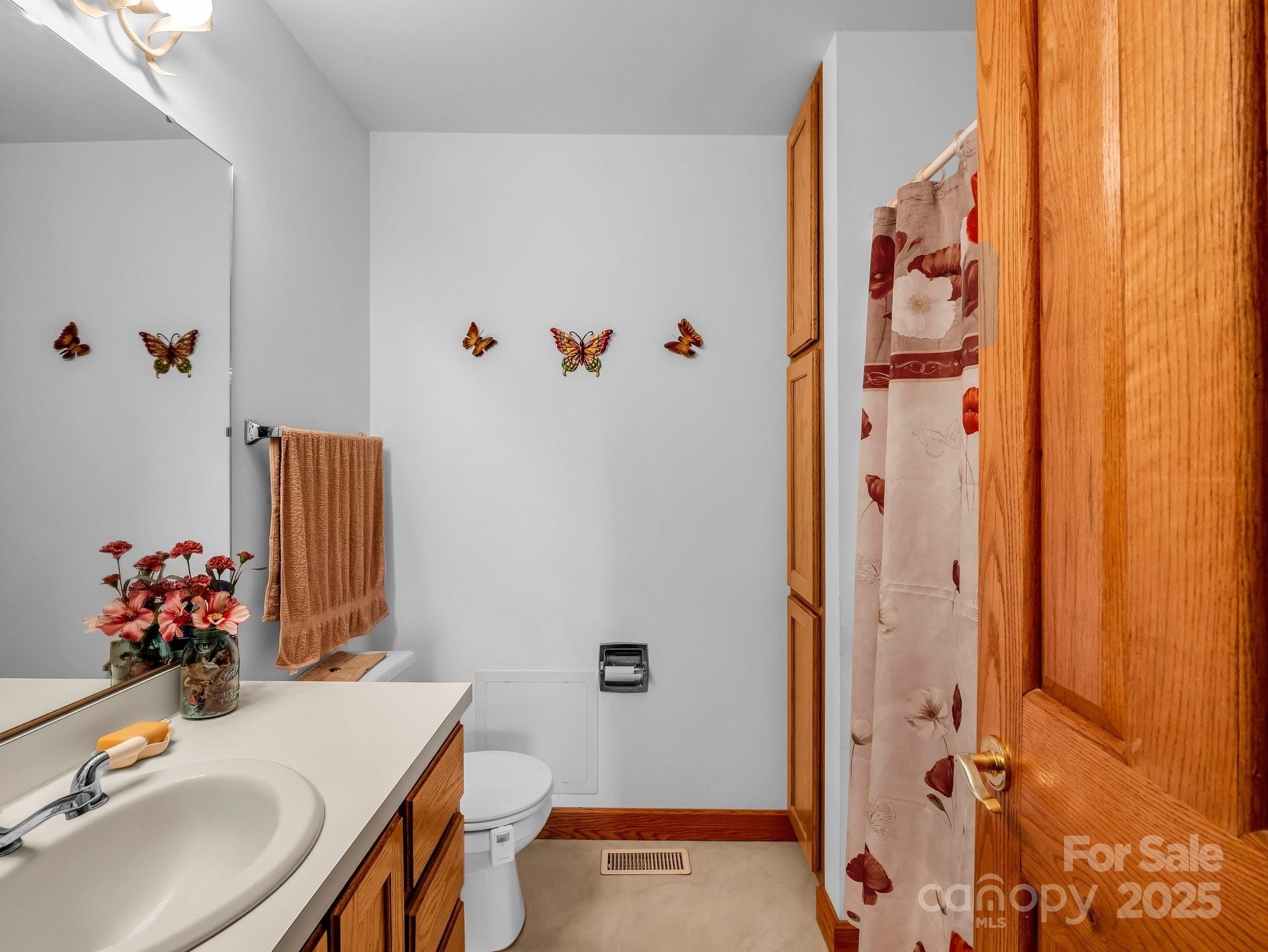 Iron Station, North Carolina, 28080, United States, 3 Bedrooms Bedrooms, ,3 BathroomsBathrooms,Residential,For Sale,1920922