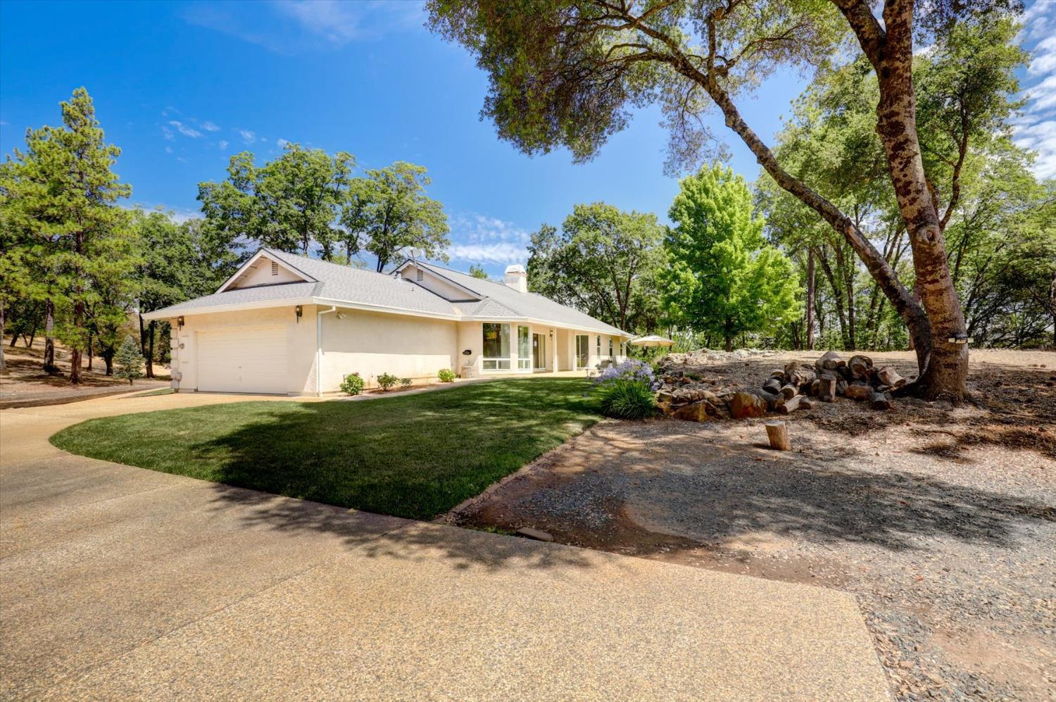 Penn Valley, California, 95946, United States, 3 Bedrooms Bedrooms, ,2 BathroomsBathrooms,Residential,For Sale,1902443