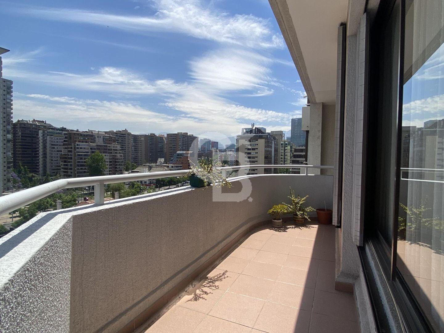 Las Condes, Chile, 5 Bedrooms Bedrooms, ,4 BathroomsBathrooms,Residential,For Sale,1994640