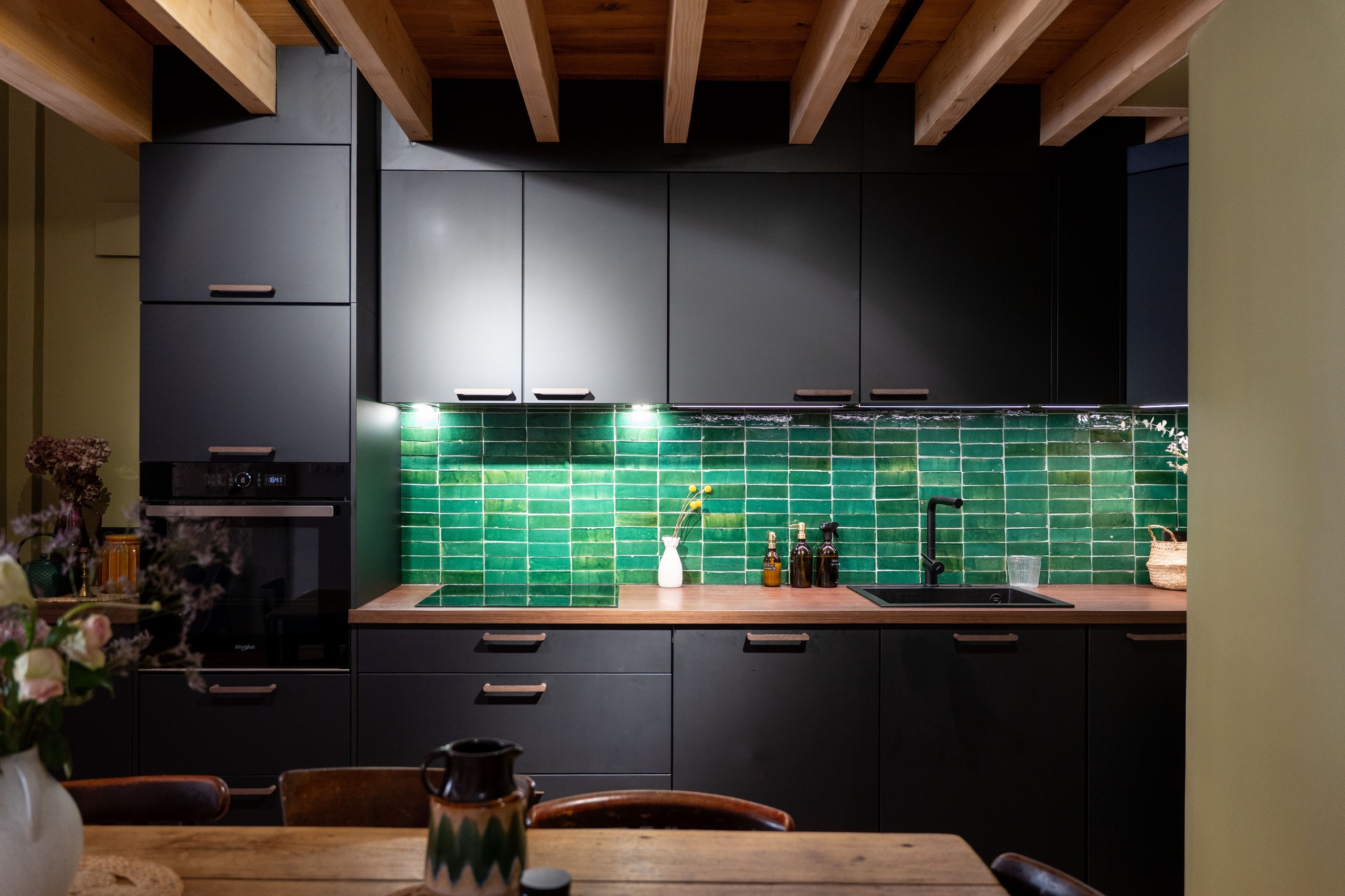  a truly distinctive apartment, where  every detail tells a story. - 物件實景