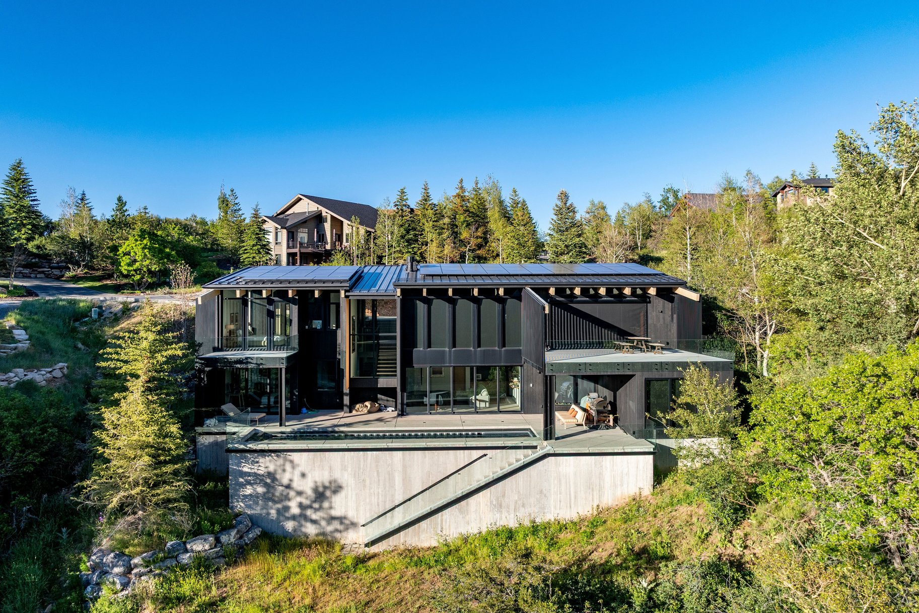  One-of-a-Kind Modern Pinebrook Residence - 物件實景