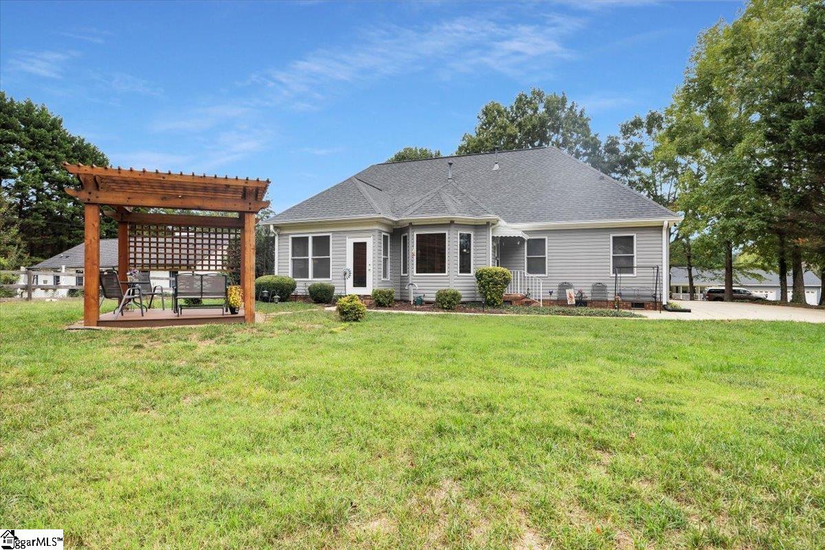 Greenville, South Carolina, 29617, United States, 4 Bedrooms Bedrooms, ,3 BathroomsBathrooms,Residential,For Sale,1955283