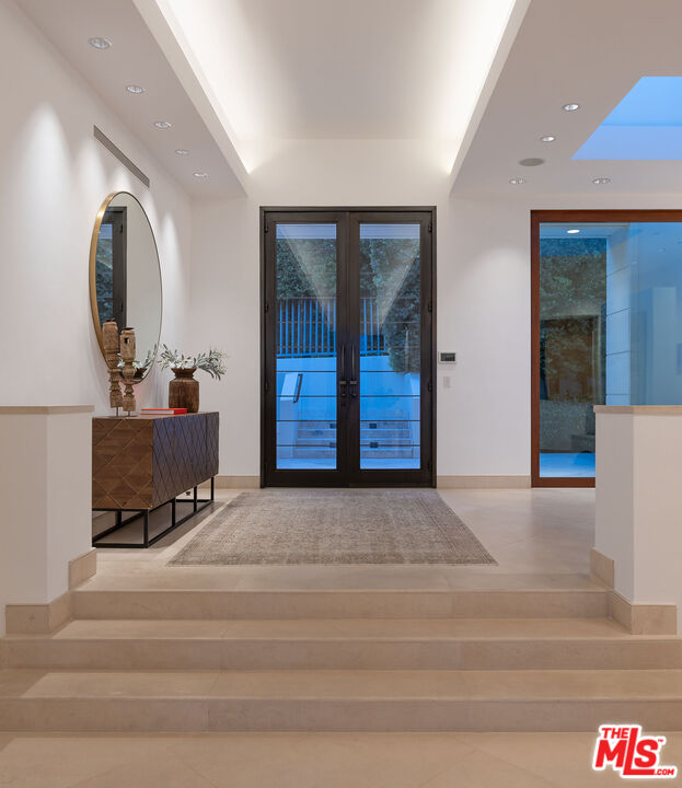 1118 Calle Vista Dr, Beverly Hills, California, 90210, United States, 4 Bedrooms Bedrooms, ,8 BathroomsBathrooms,Residential,For Sale,1118 Calle Vista Dr,1644592