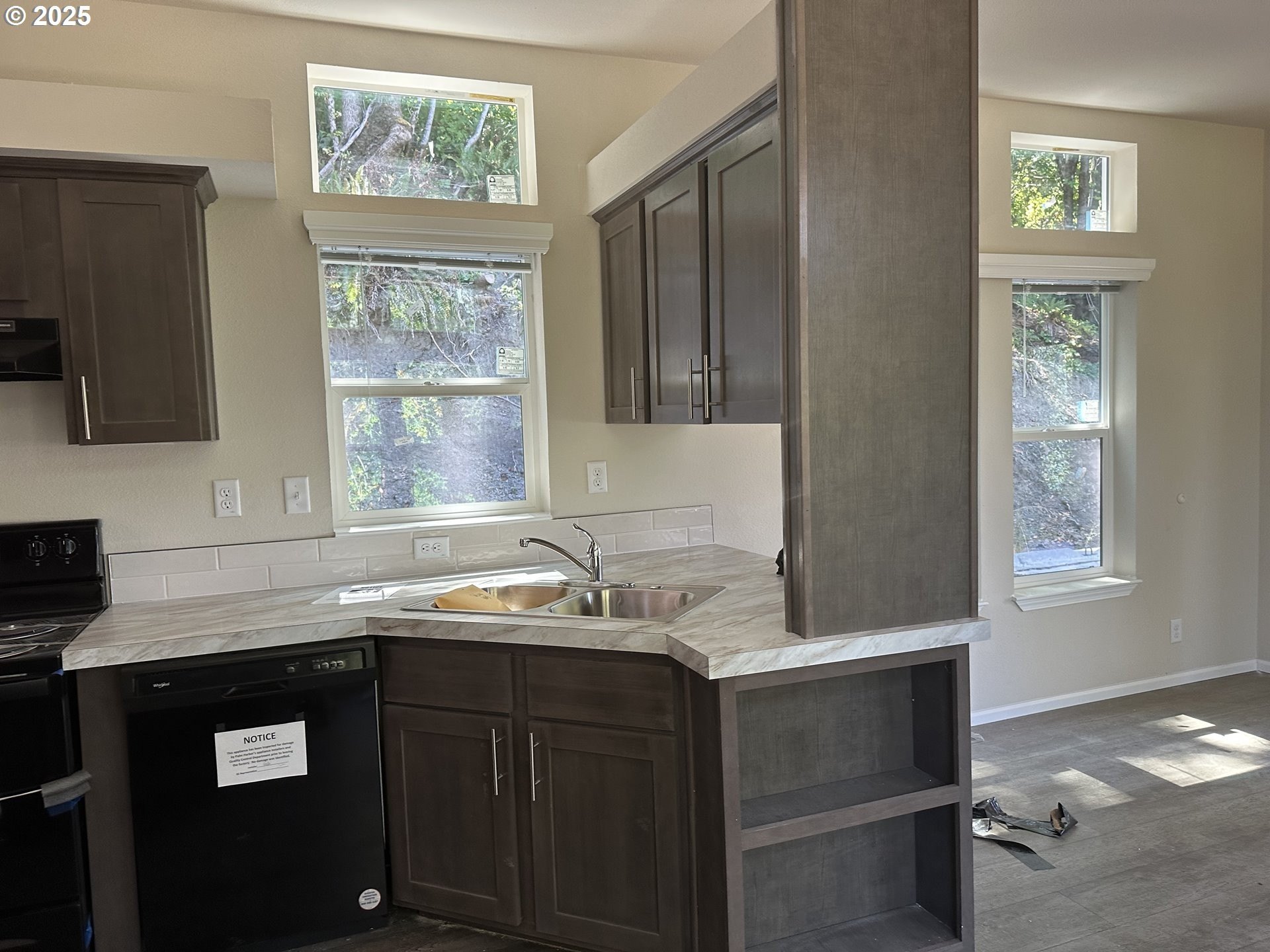 Brookings, Oregon, 97415, United States, 1 Bedroom Bedrooms, ,1 BathroomBathrooms,Residential,For Sale,1979383