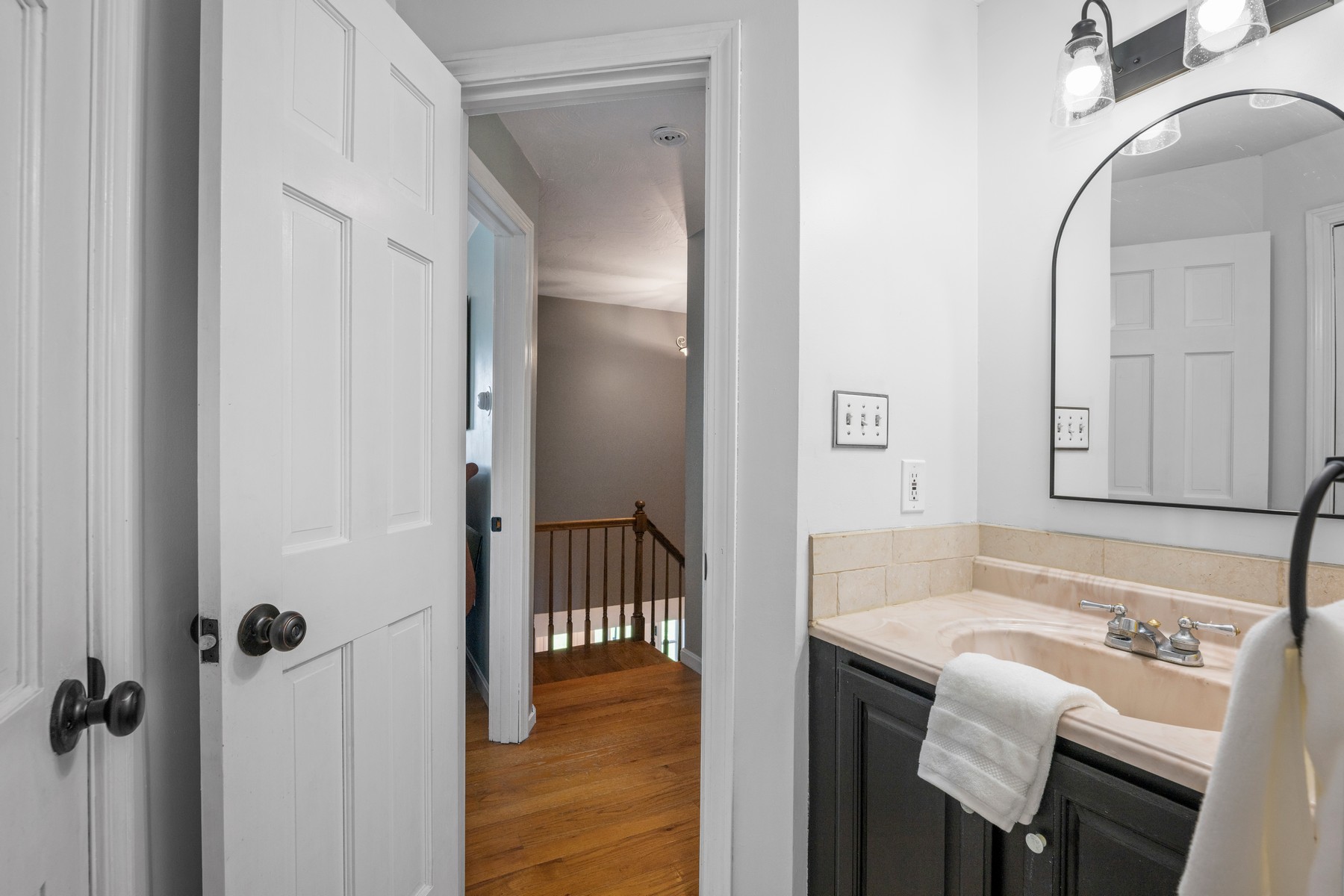  387 West Main Street, Millbury, MA 01527 - 物件實景