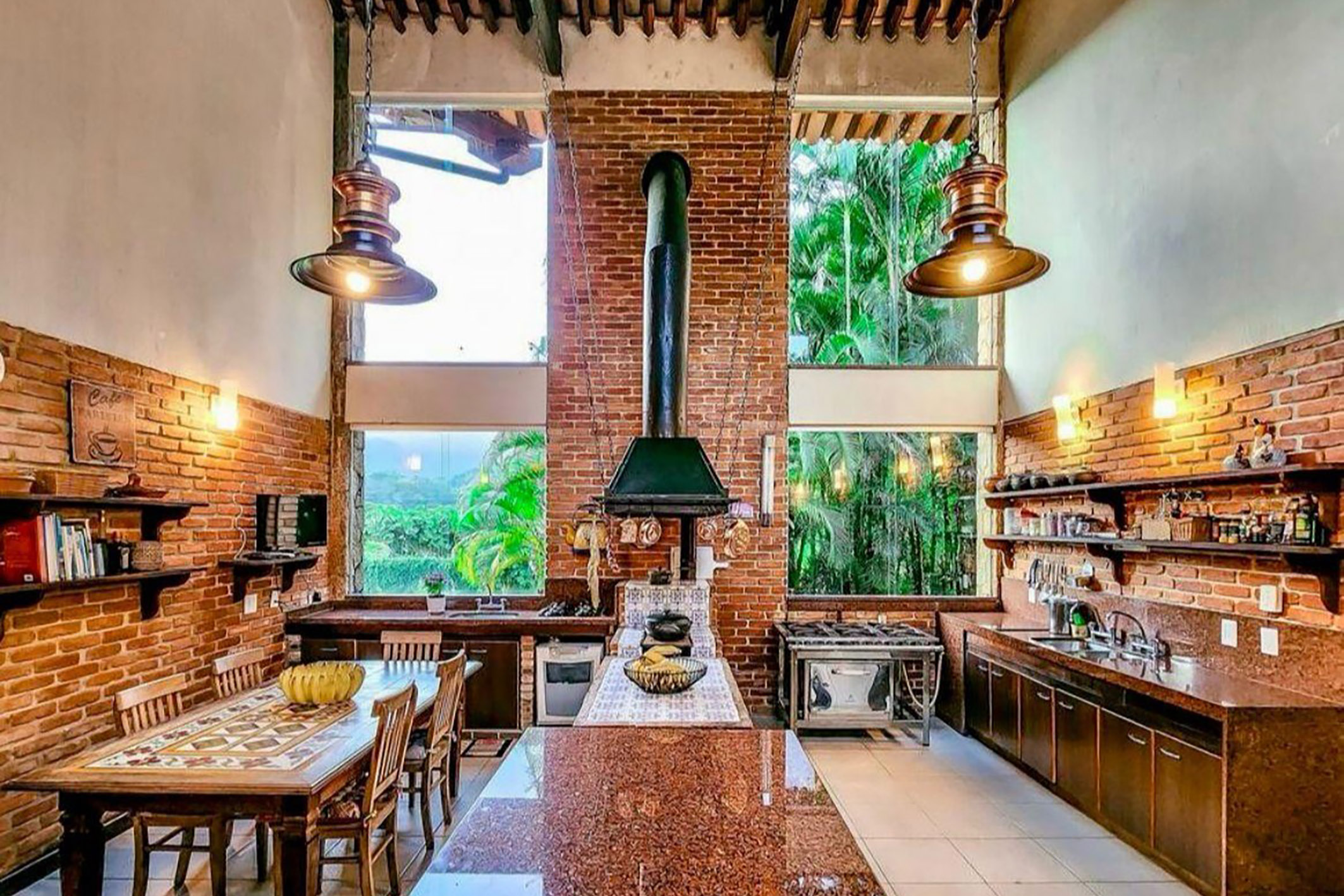  House in an Exclusive Gated Community with Lush Gardens - 物件實景