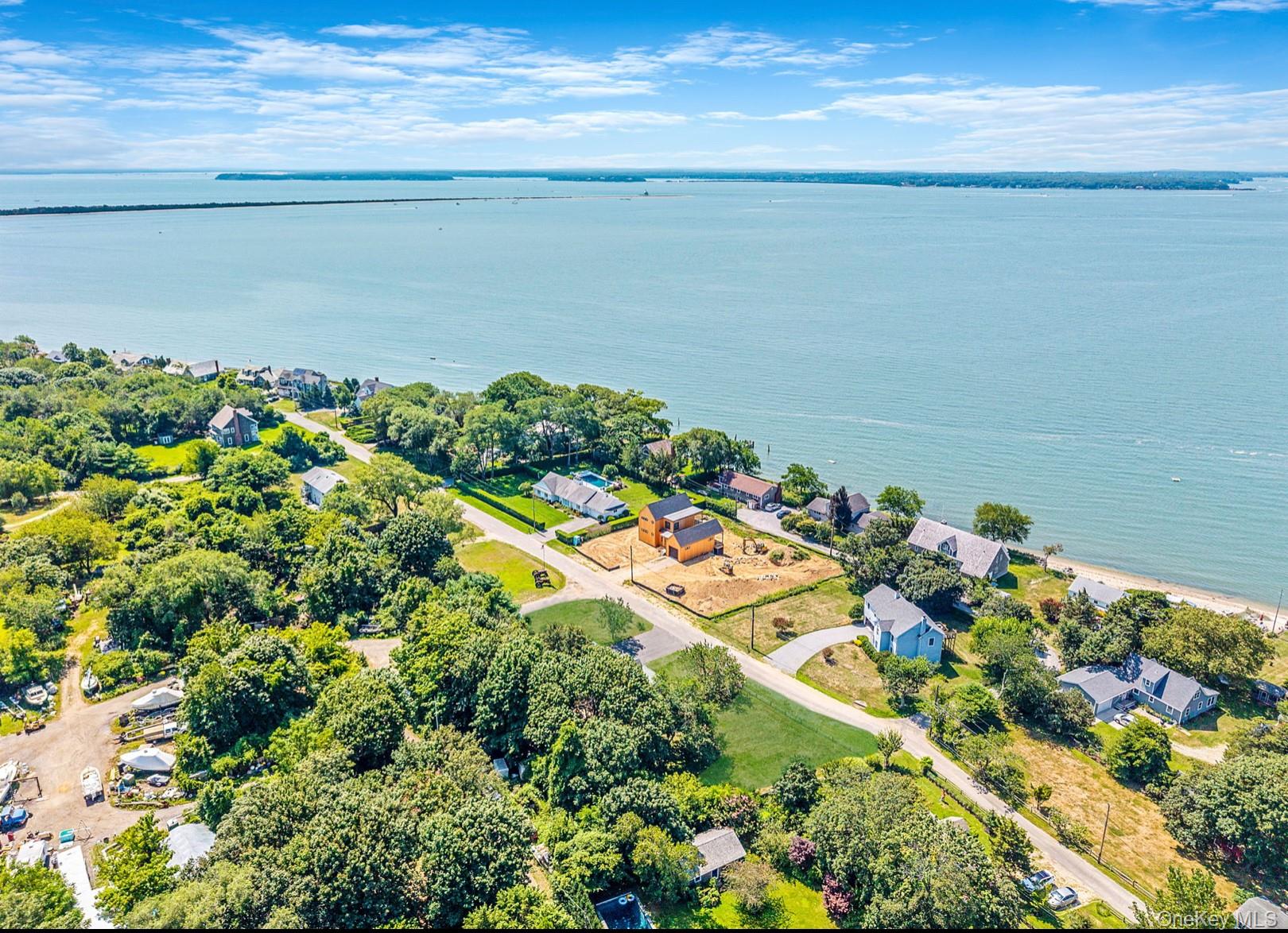 Orient, New York, 11957, United States, 4 Bedrooms Bedrooms, ,2 BathroomsBathrooms,Residential,For Sale,1914285
