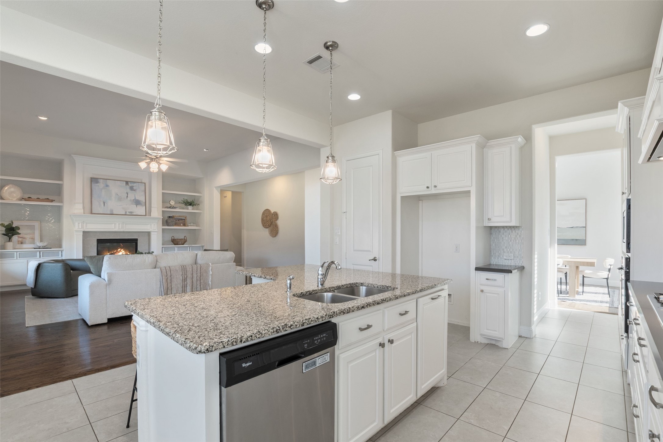 McKinney, Texas, 75071, United States, 5 Bedrooms Bedrooms, ,5 BathroomsBathrooms,Residential,For Sale,1986552