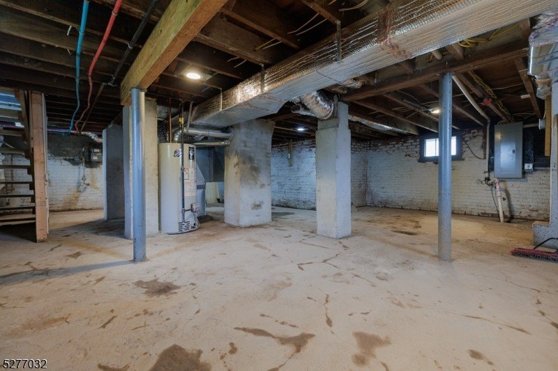 North Plainfield Boro, New Jersey, 07060-4003, United States, 4 Bedrooms Bedrooms, ,2 BathroomsBathrooms,Residential,For Sale,1982081