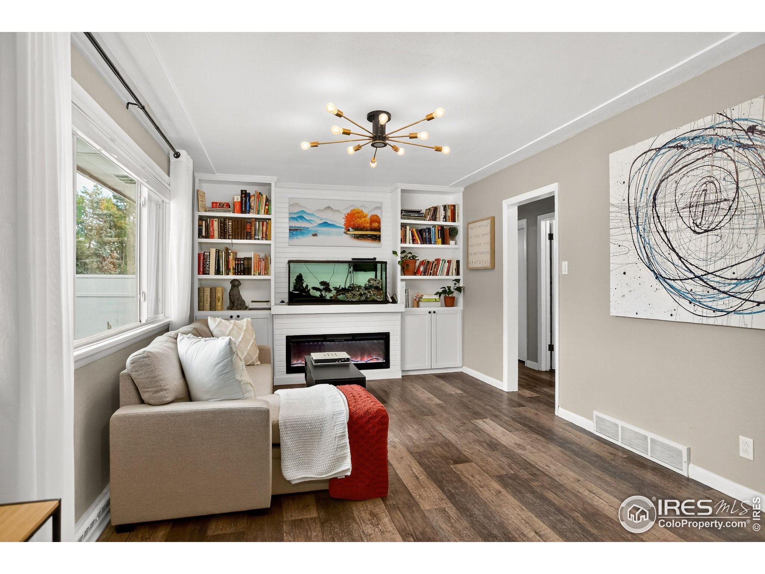 Longmont, Colorado, 80501, United States, 3 Bedrooms Bedrooms, ,1 BathroomBathrooms,Residential,For Sale,1948840