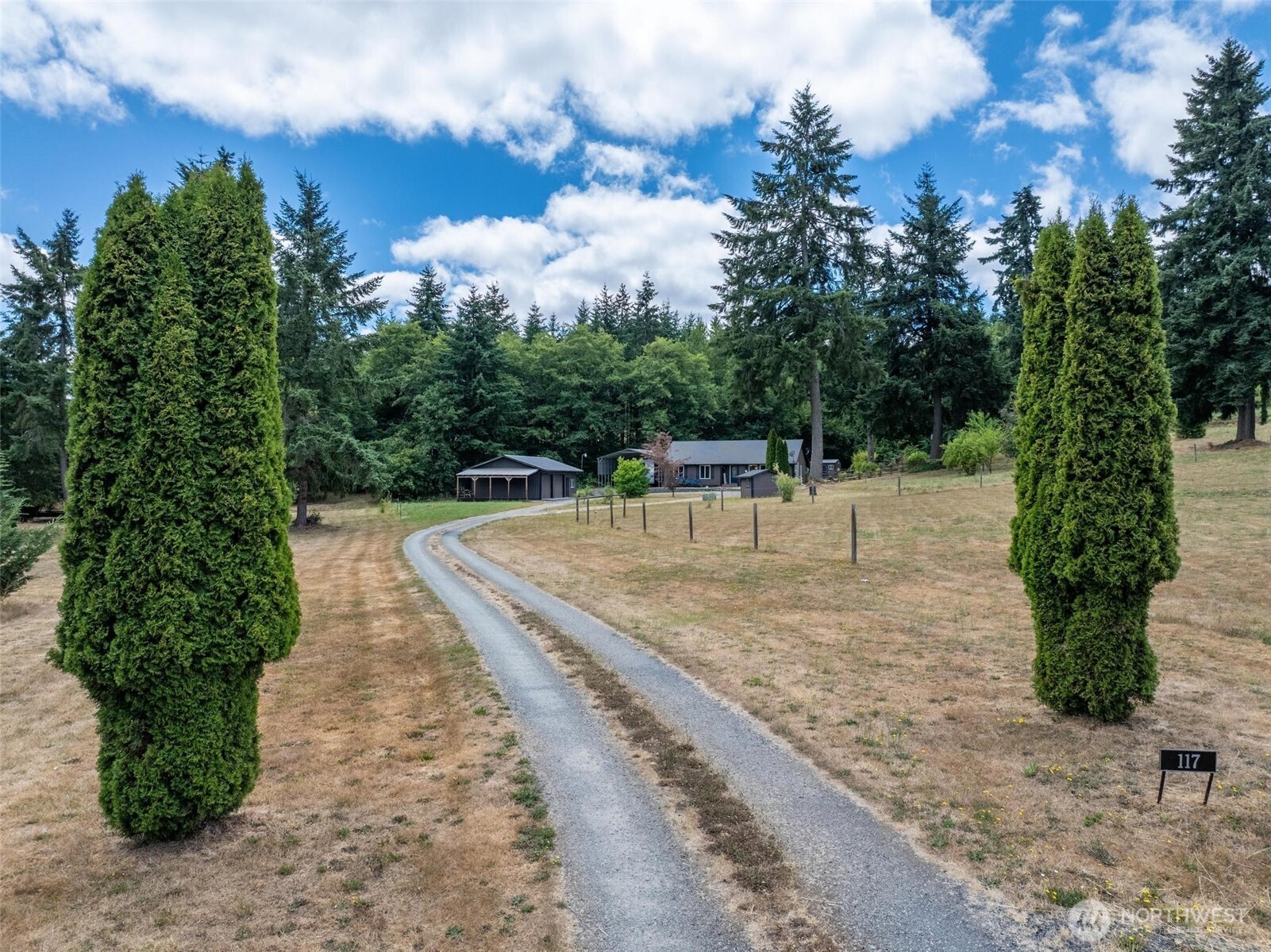 Winlock, Washington, 98596, United States, 3 Bedrooms Bedrooms, ,2 BathroomsBathrooms,Residential,For Sale,1942724