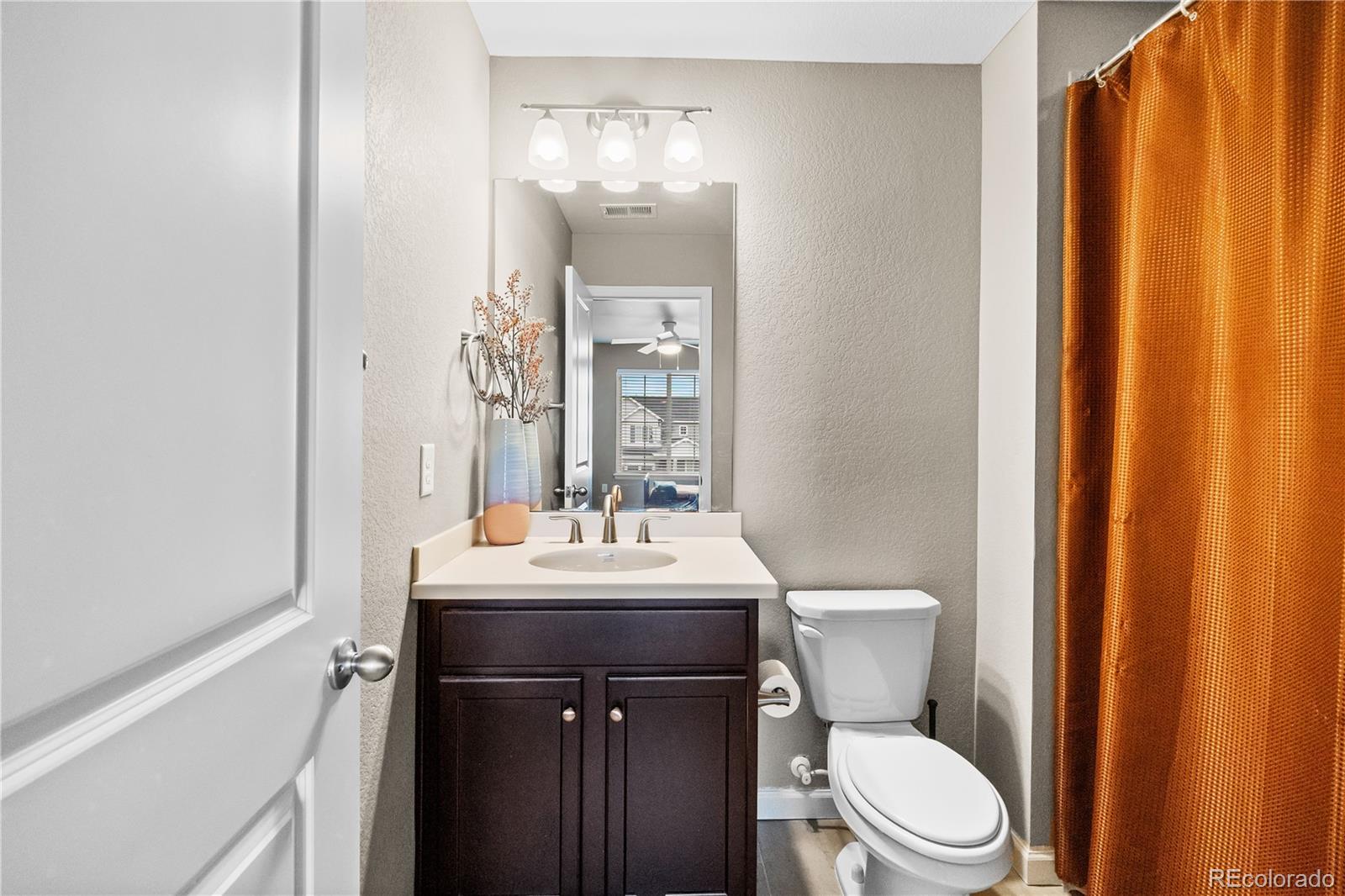 Aurora, Colorado, 80016, United States, 5 Bedrooms Bedrooms, ,5 BathroomsBathrooms,Residential,For Sale,2003486