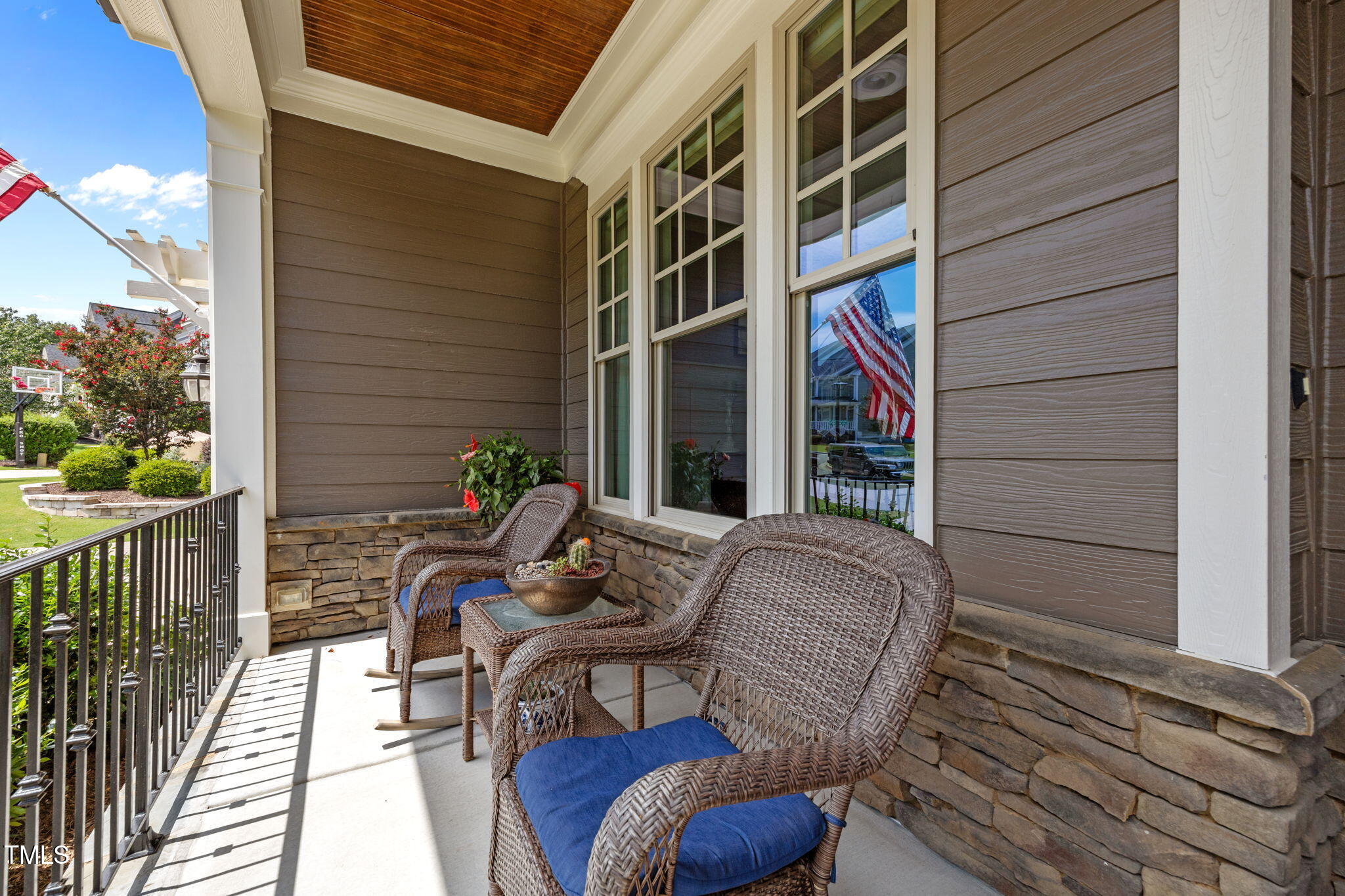 Apex, North Carolina, 27502, United States, 5 Bedrooms Bedrooms, ,4 BathroomsBathrooms,Residential,For Sale,1901280