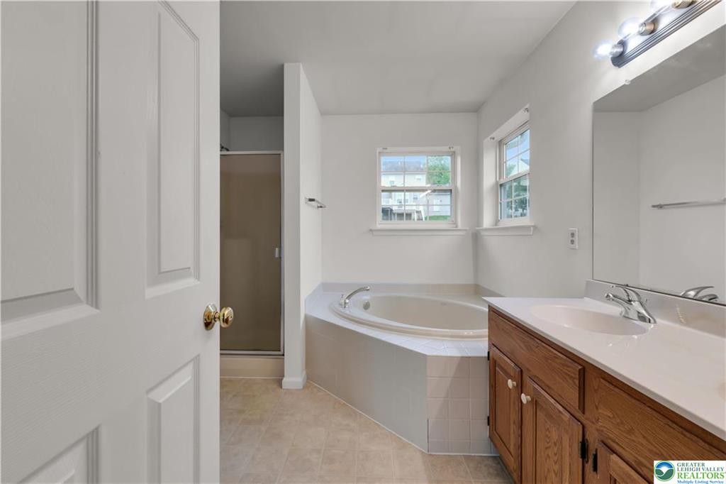 Northampton, Pennsylvania, 18067, United States, 3 Bedrooms Bedrooms, ,3 BathroomsBathrooms,Residential,For Sale,2049020