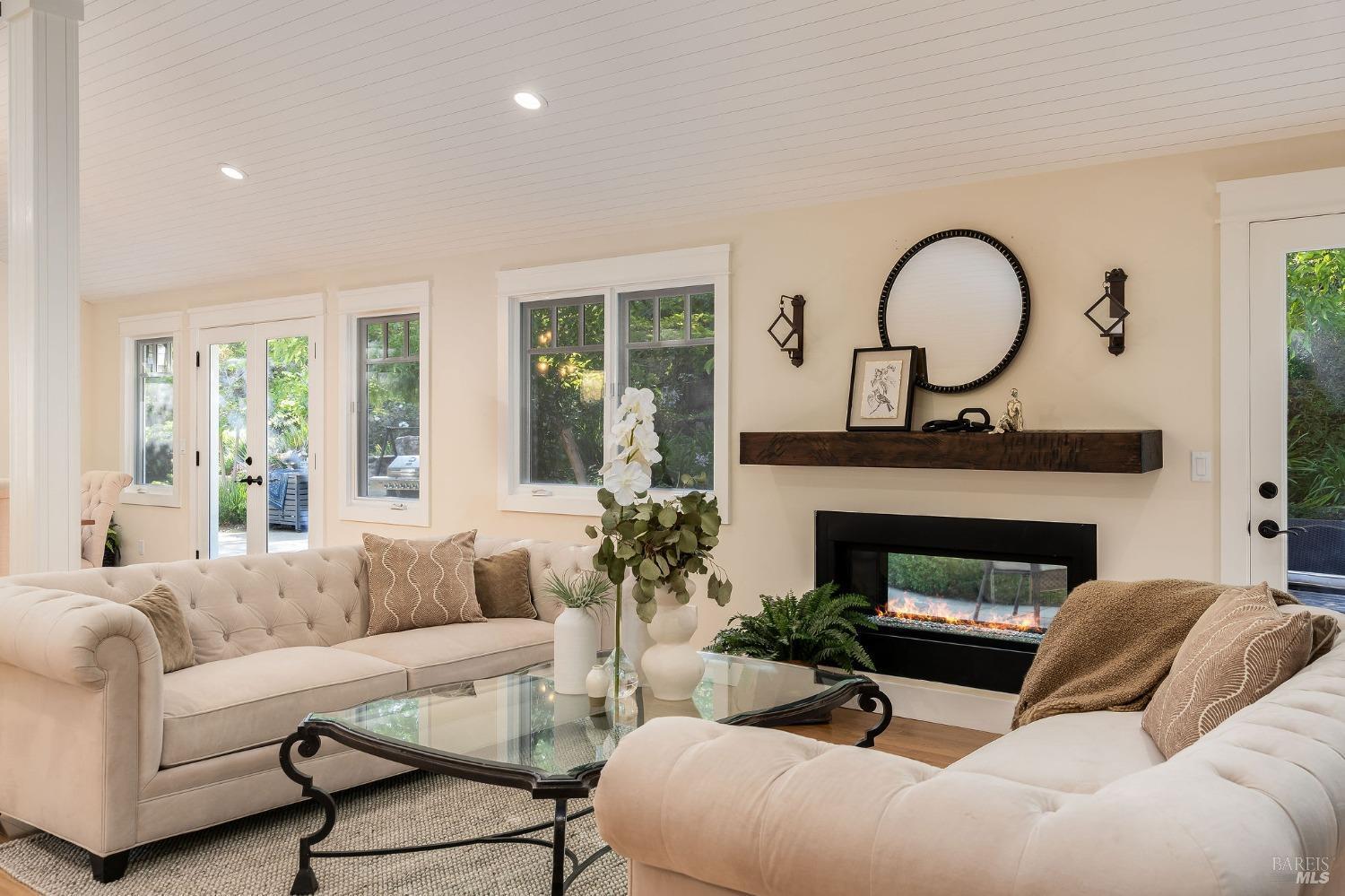 Calistoga, California, 94515, United States, 4 Bedrooms Bedrooms, ,5 BathroomsBathrooms,Residential,For Sale,1805301