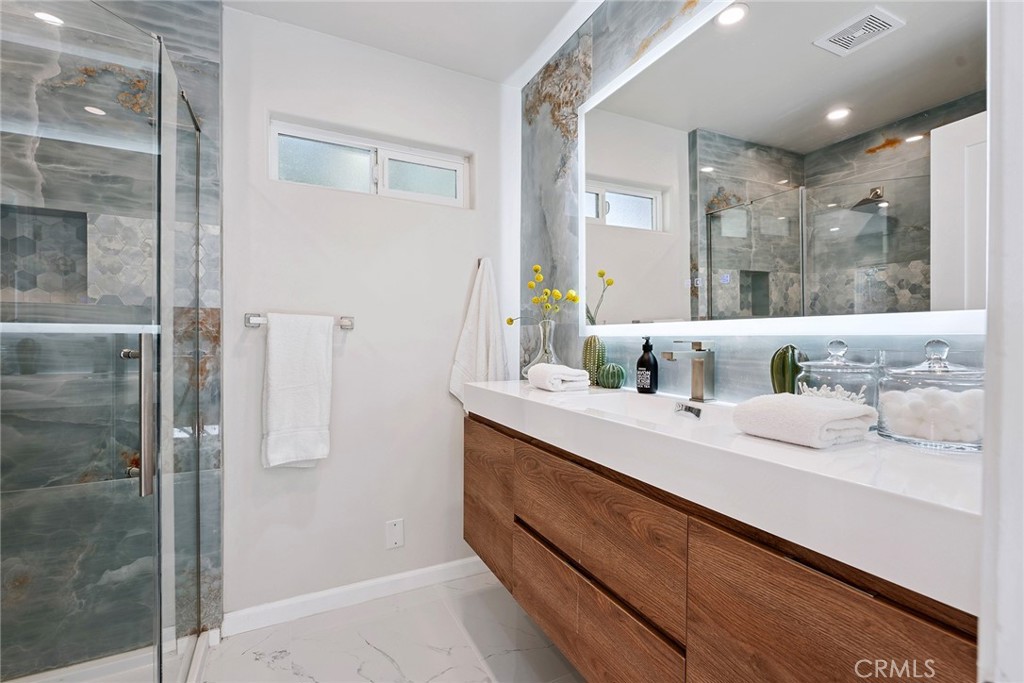Calabasas, California, 91302, United States, 7 Bedrooms Bedrooms, ,7 BathroomsBathrooms,Residential,For Sale,1951012