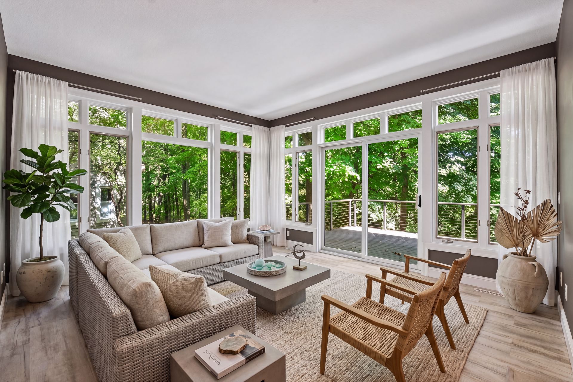  Elevated Executive Living Near Excelsior - 物件實景