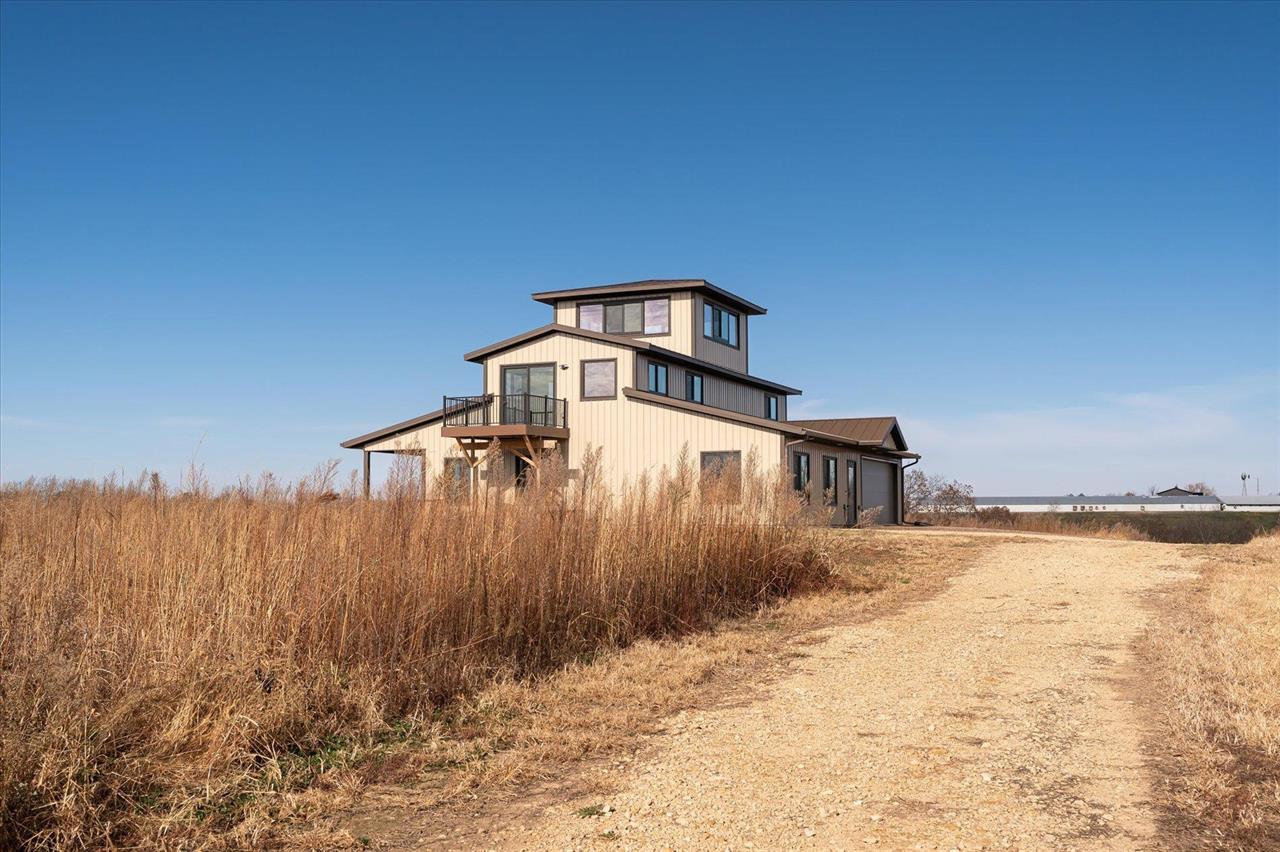 Muscoda, Wisconsin, 53573, United States, 3 Bedrooms Bedrooms, ,3 BathroomsBathrooms,Residential,For Sale,1990387