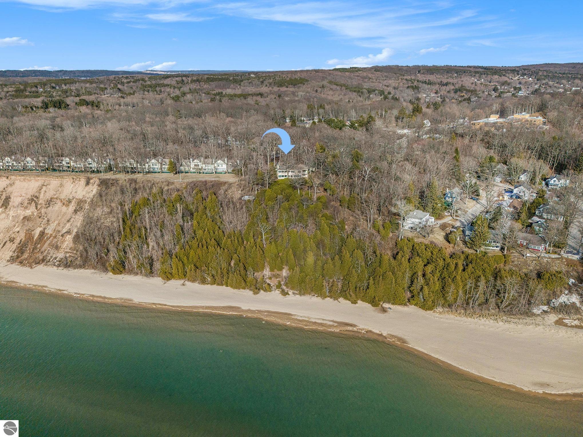 Frankfort, Michigan, 49635-9746, United States, 7 Bedrooms Bedrooms, ,5 BathroomsBathrooms,Residential,For Sale,1975140