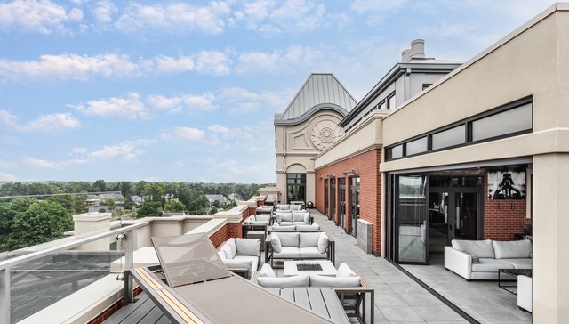 Carmel, Indiana, 46032, United States, 3 Bedrooms Bedrooms, ,4 BathroomsBathrooms,Residential,For Sale,2000560