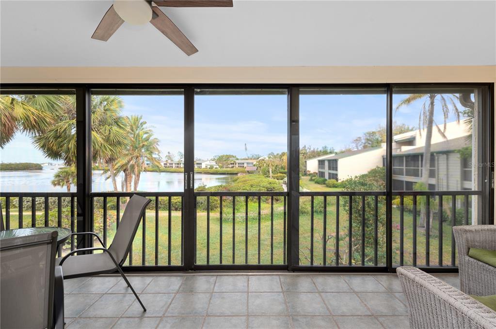 Sarasota, Florida, 34231, United States, 2 Bedrooms Bedrooms, ,2 BathroomsBathrooms,Residential,For Sale,1969119