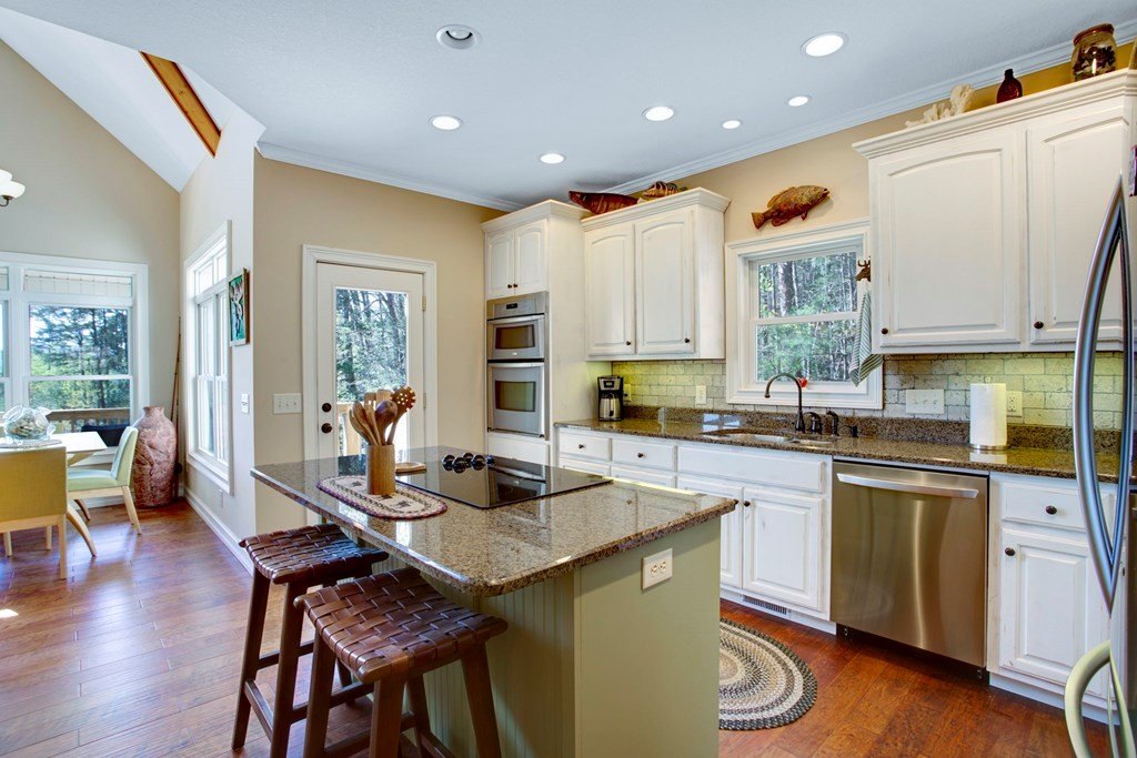 Hayesville, North Carolina, 28904, United States, 3 Bedrooms Bedrooms, ,4 BathroomsBathrooms,Residential,For Sale,1924483