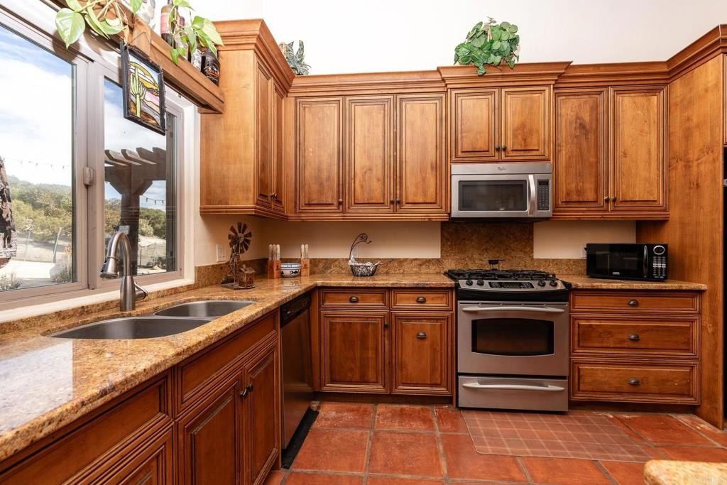 Boulevard, California, 91905, United States, 6 Bedrooms Bedrooms, ,3 BathroomsBathrooms,Residential,For Sale,1792801