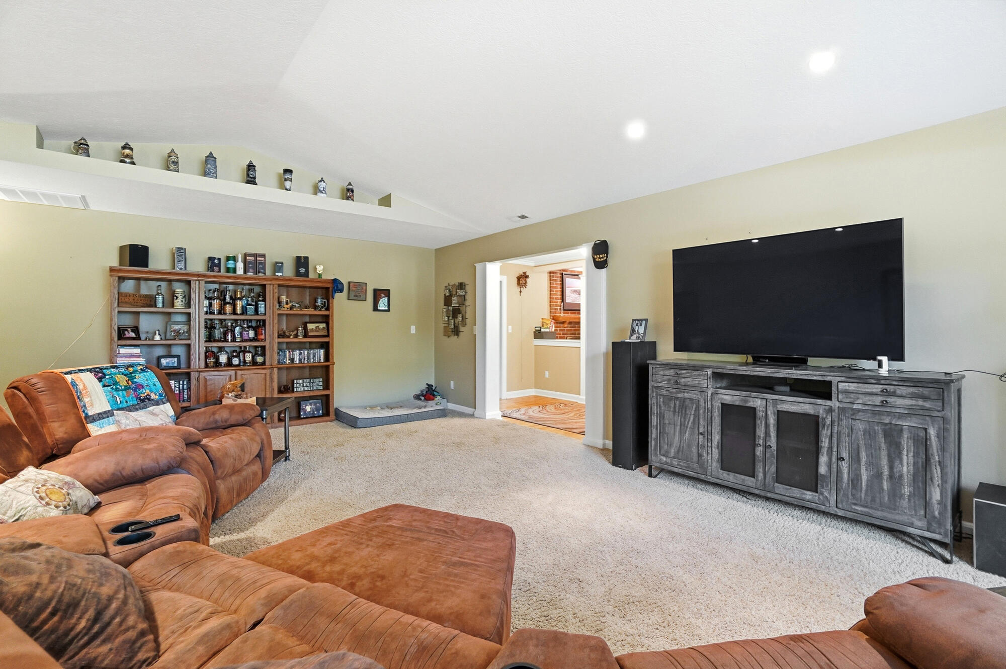 Troy, Ohio, 45373, United States, 3 Bedrooms Bedrooms, ,3 BathroomsBathrooms,Residential,For Sale,1970400