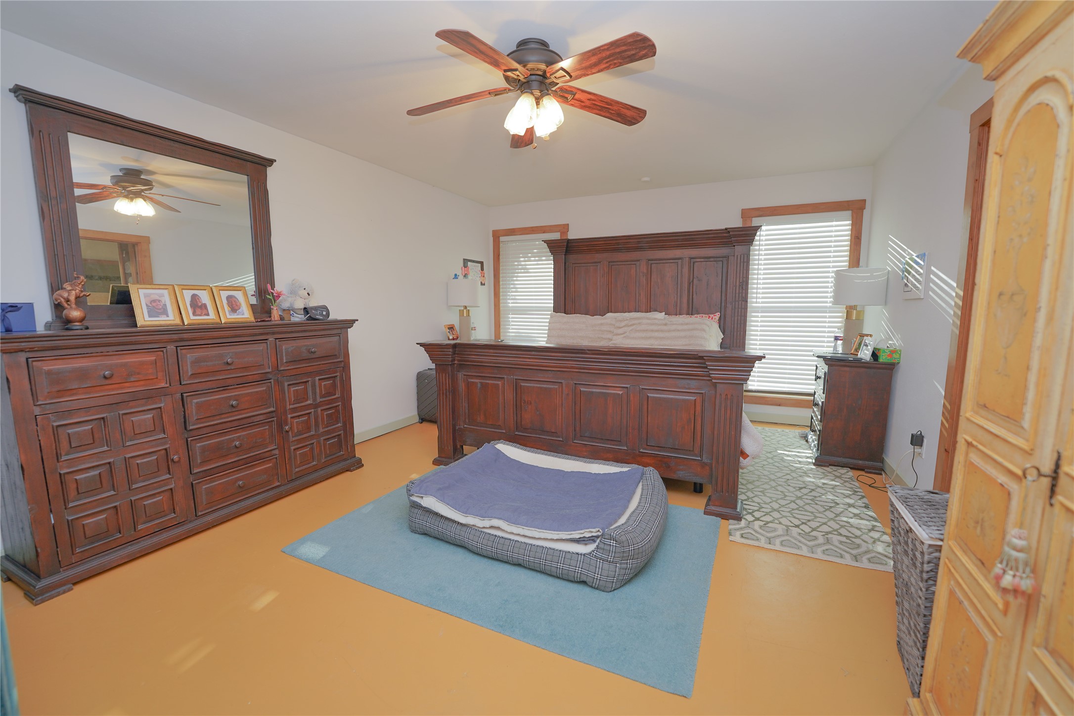 Fort Worth, Texas, 76116, United States, 4 Bedrooms Bedrooms, ,3 BathroomsBathrooms,Residential,For Sale,1901909
