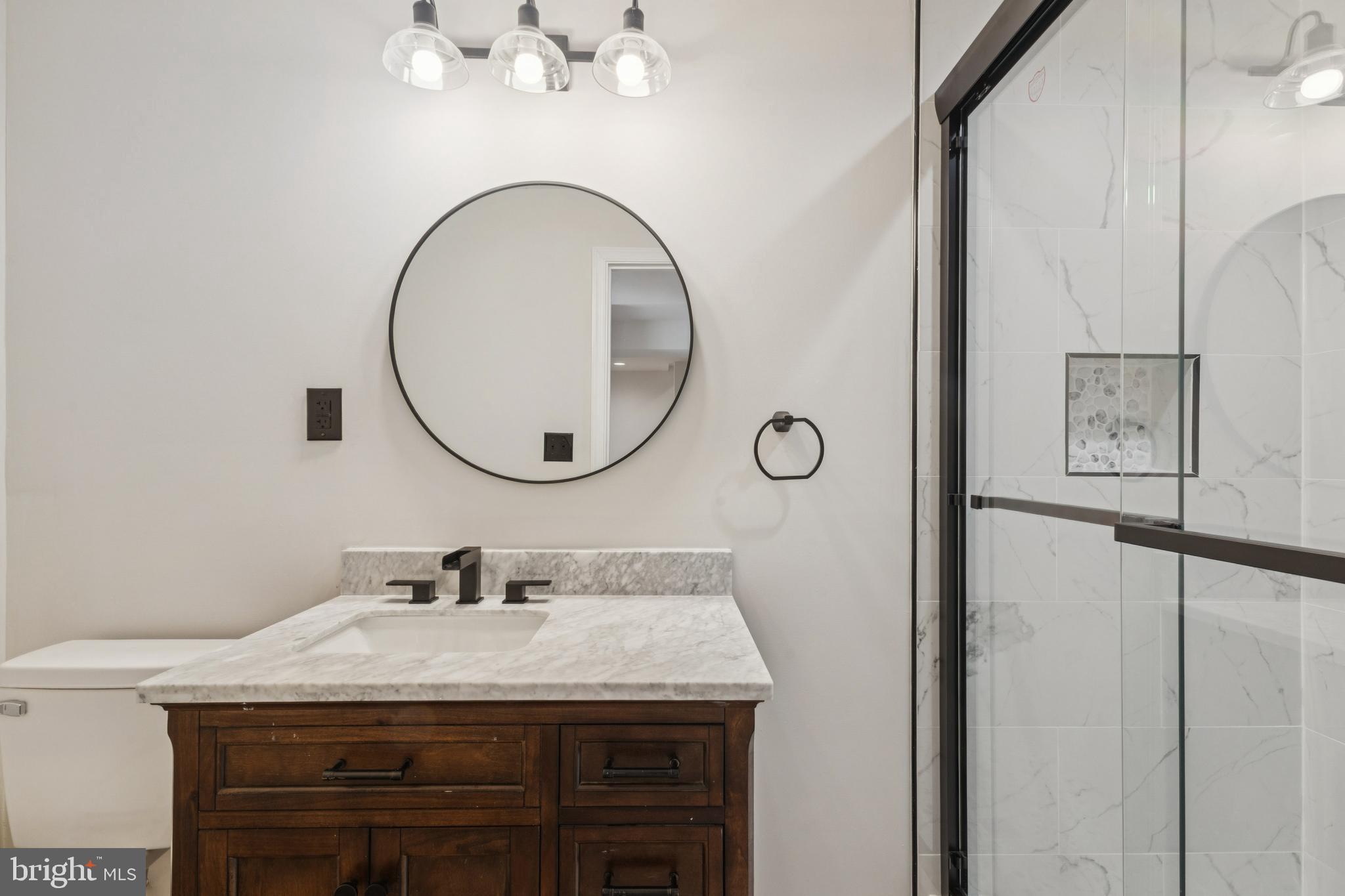 Fairfax, Virginia, 22030, United States, 4 Bedrooms Bedrooms, ,4 BathroomsBathrooms,Residential,For Sale,1978960