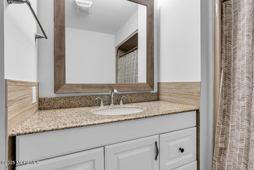 Tinton Falls, New Jersey, 07724, United States, 3 Bedrooms Bedrooms, ,3 BathroomsBathrooms,Residential,For Sale,1923541