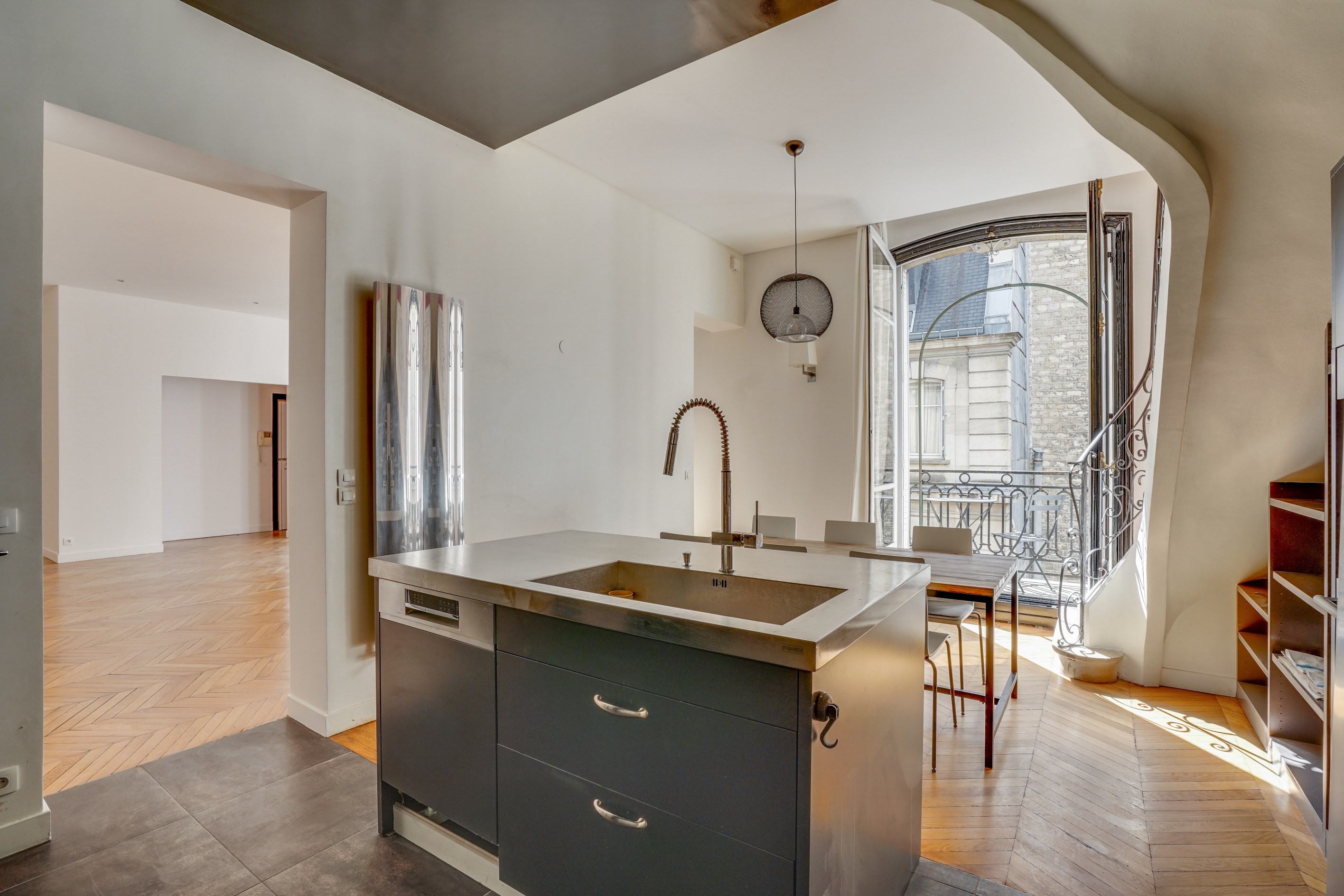  Paris 8 - Family duplex and quiet reception close to the Parc Monceau - 物件實景