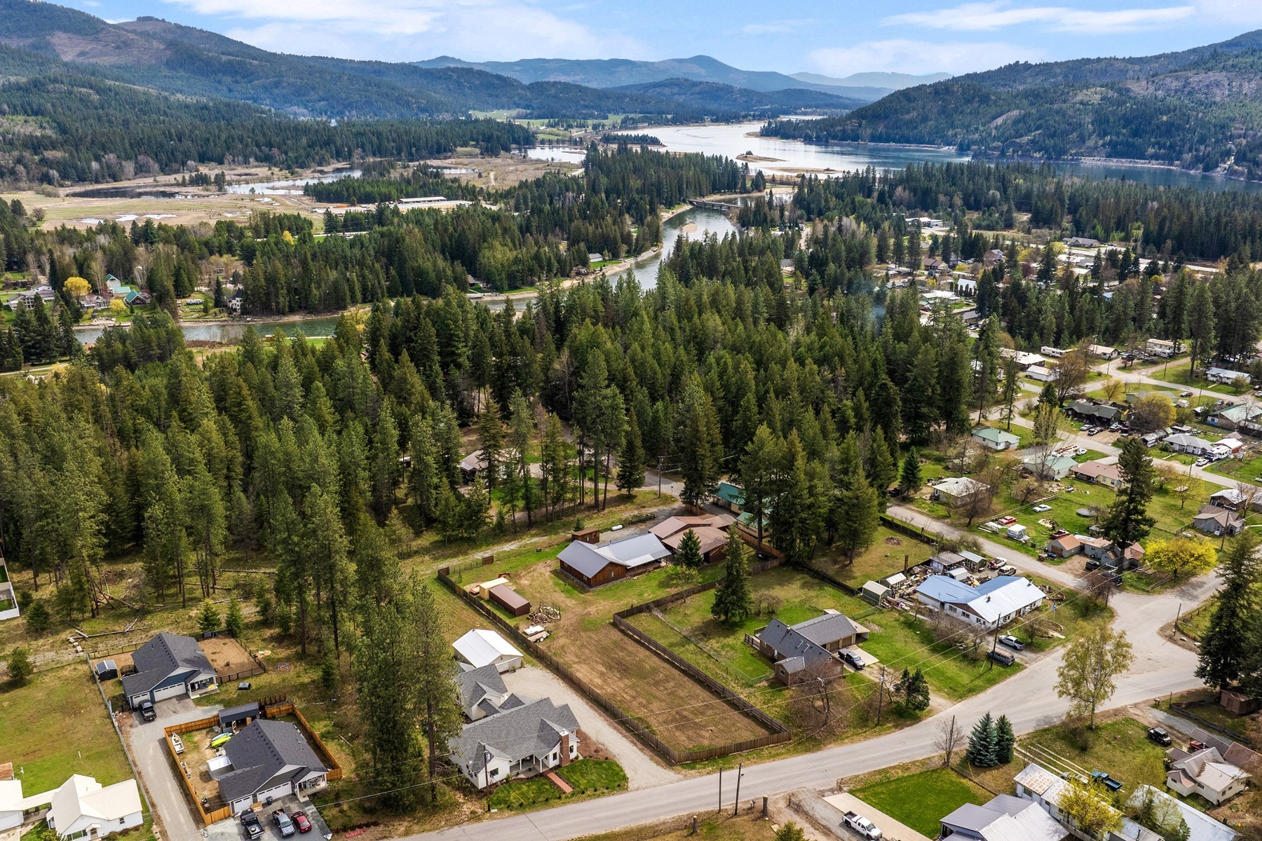  River Town Revival - 物件實景