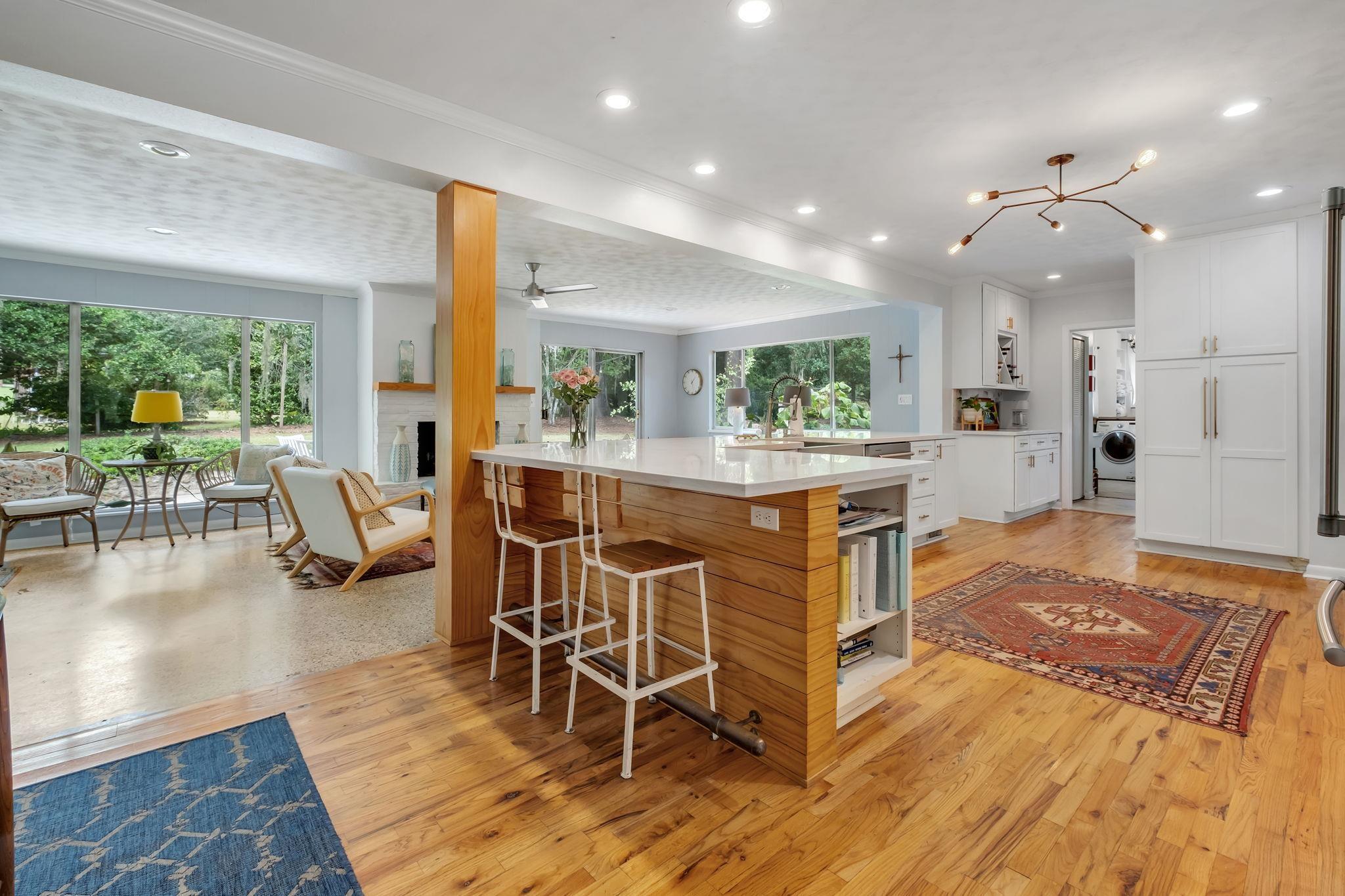 Tallahassee, Florida, 32308, United States, 4 Bedrooms Bedrooms, ,3 BathroomsBathrooms,Residential,For Sale,1965482