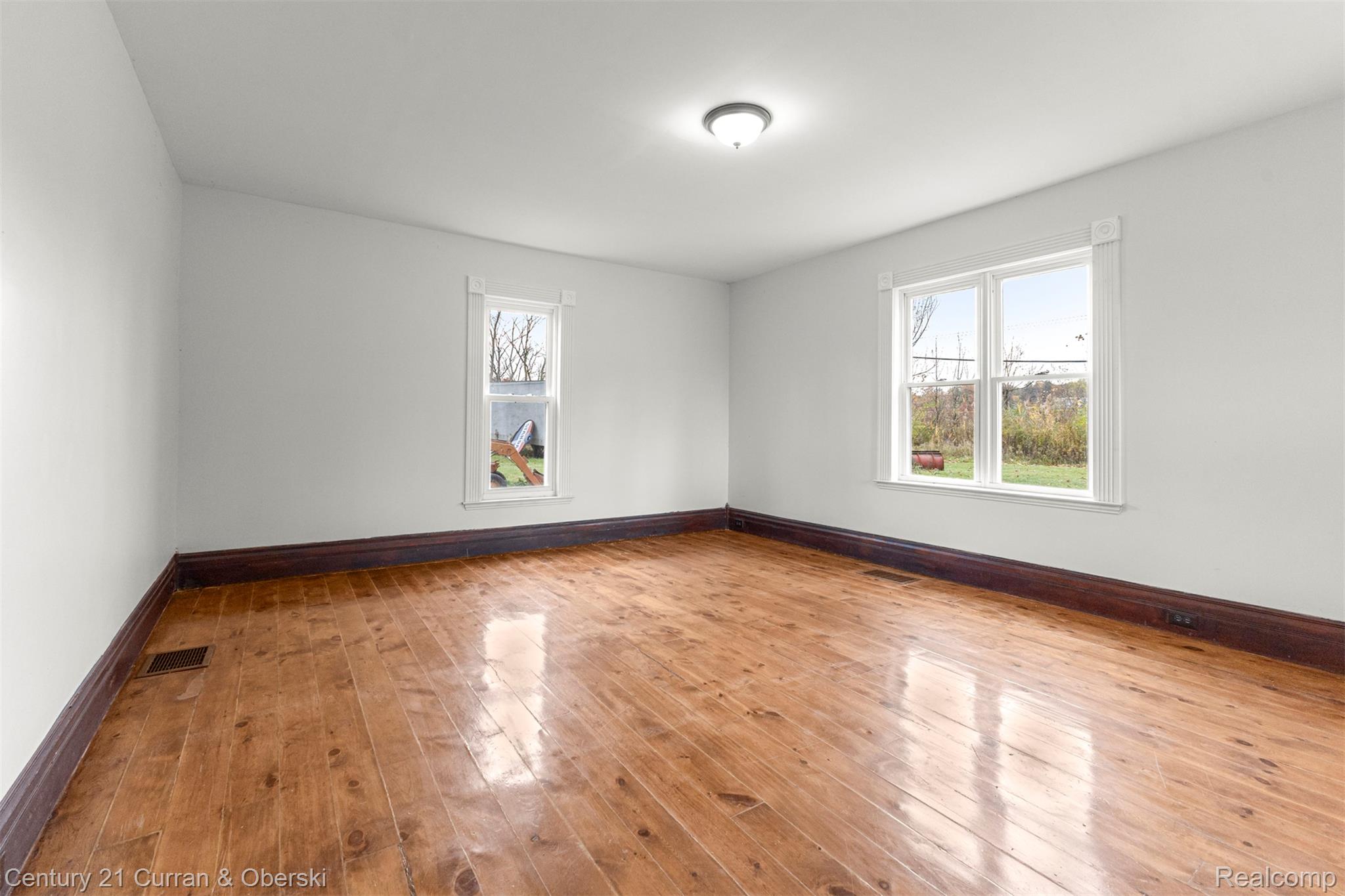 Westland, Michigan, 48185, United States, 3 Bedrooms Bedrooms, ,2 BathroomsBathrooms,Residential,For Sale,1985748