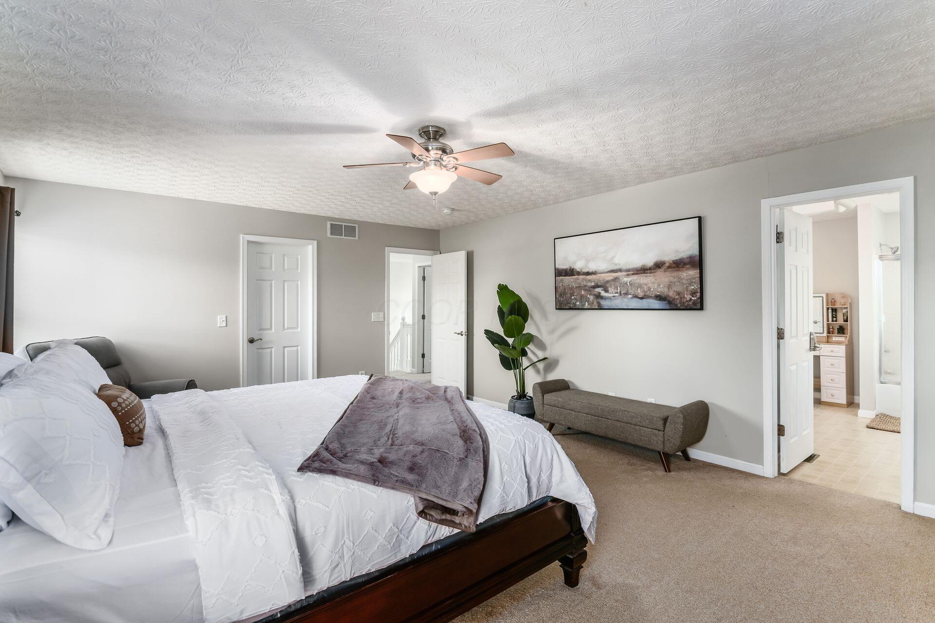 Hilliard, Ohio, 43026, United States, 4 Bedrooms Bedrooms, ,4 BathroomsBathrooms,Residential,For Sale,1965568