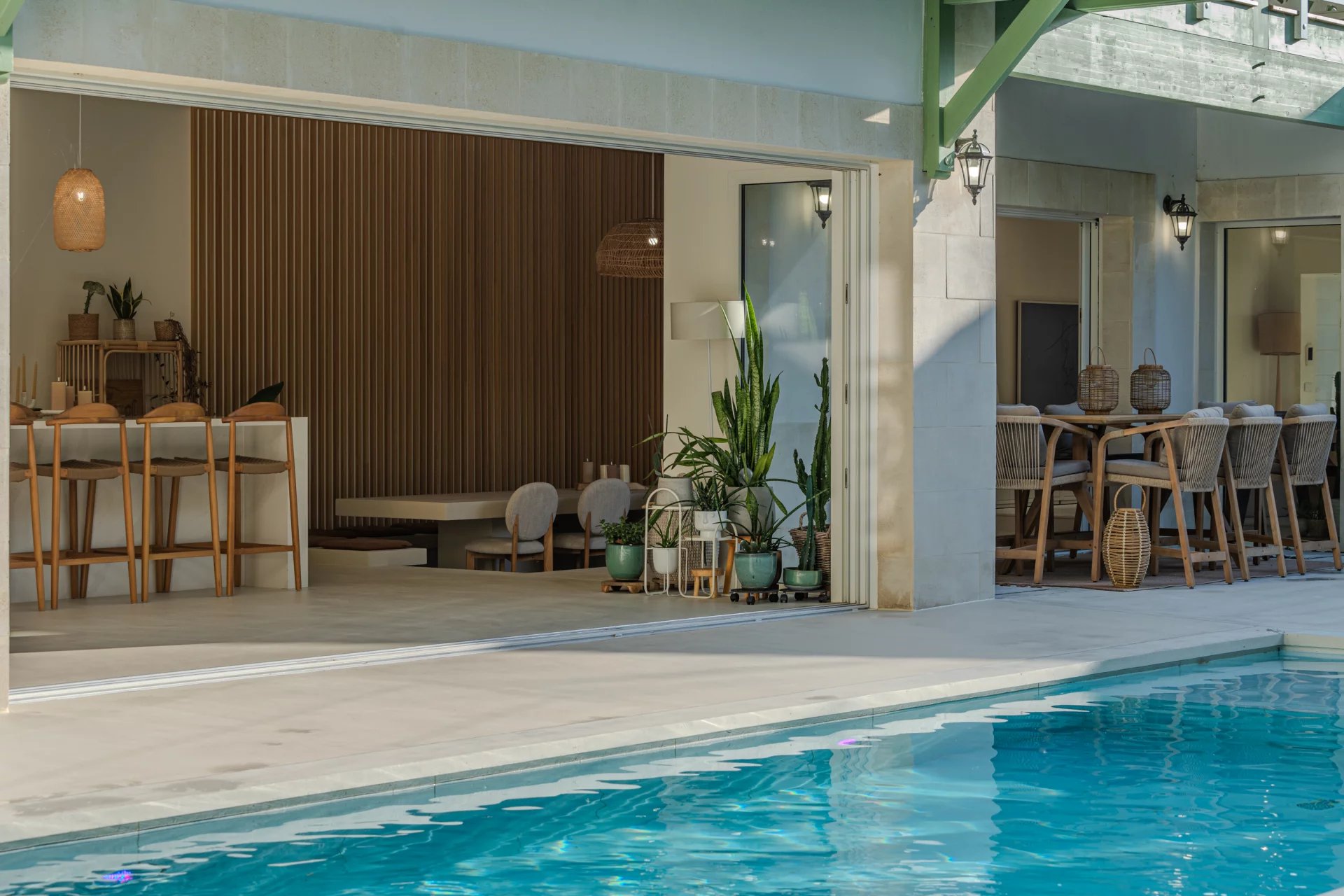 Arcachon, New Aquitaine, 33120, FR, 5 Bedrooms Bedrooms, ,Residential,For Sale,1996092