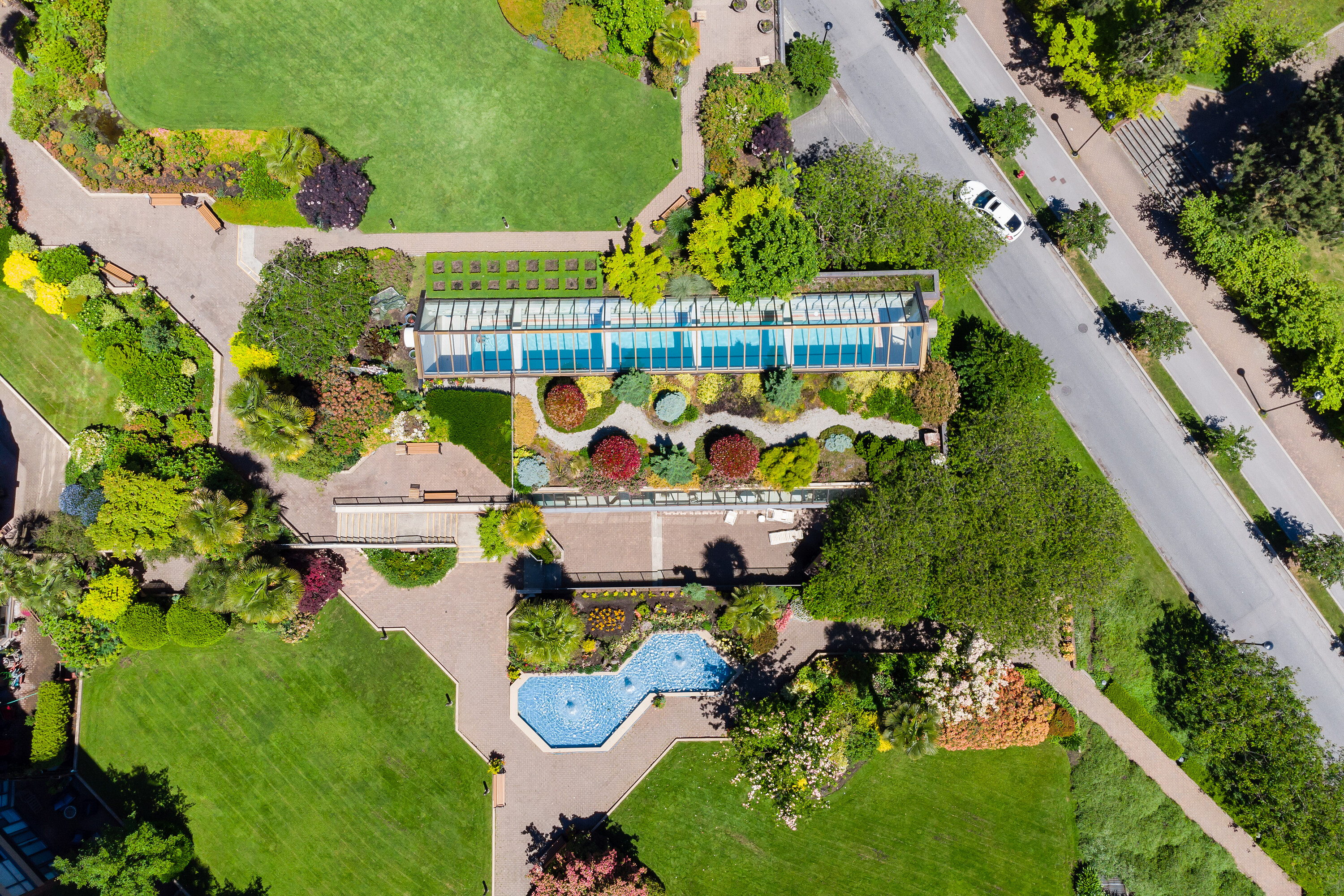 False Creek Resort-Like Living - 物件實景
