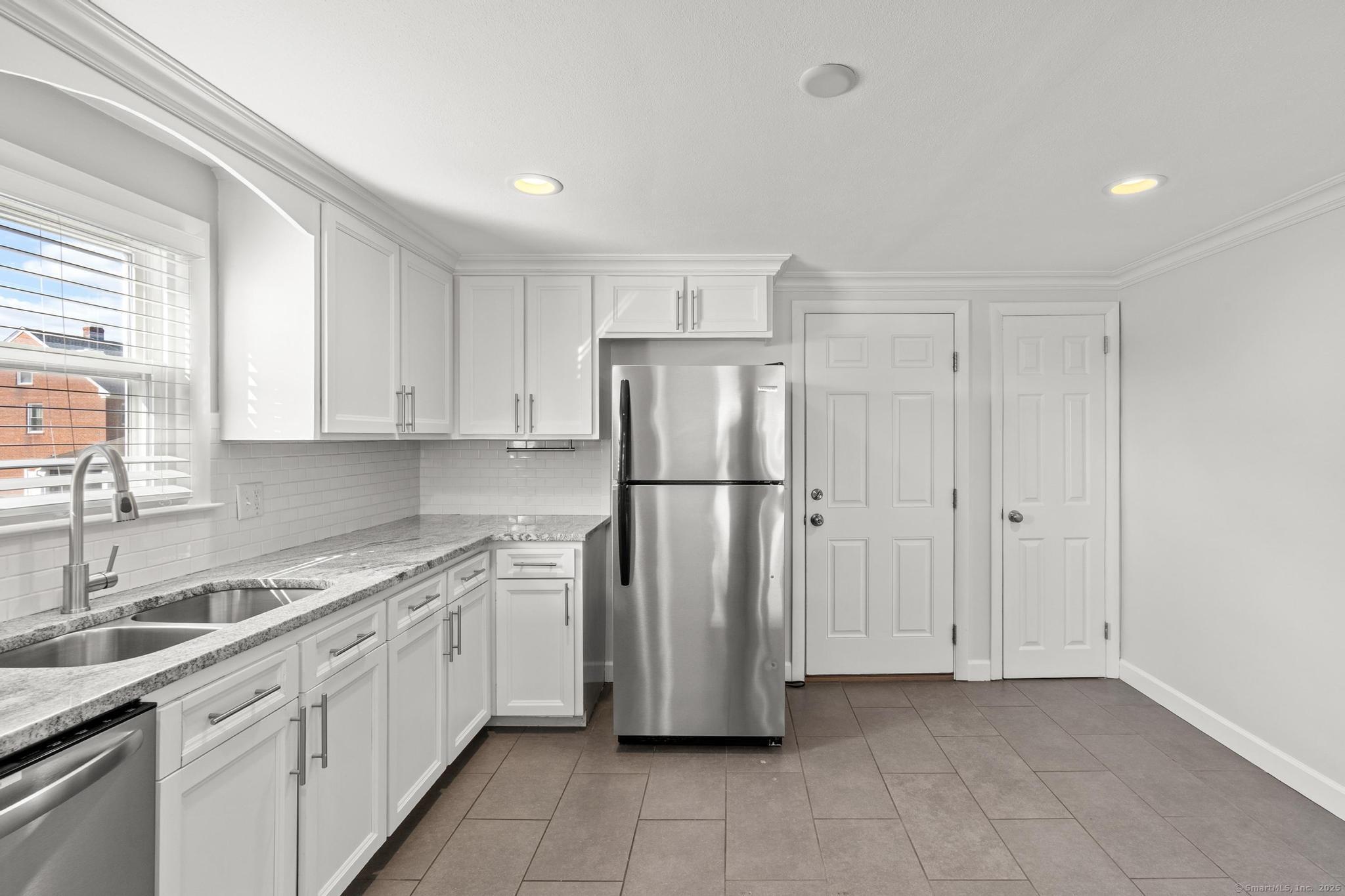 West Hartford, Connecticut, 06119, United States, 4 Bedrooms Bedrooms, ,2 BathroomsBathrooms,Residential,For Sale,1934206
