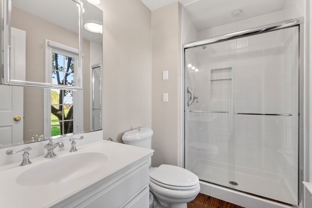 Southborough, Massachusetts, 01772, United States, 4 Bedrooms Bedrooms, ,5 BathroomsBathrooms,Residential,For Sale,2000512