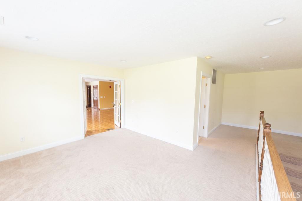 Unionville, Indiana, 47468, United States, 3 Bedrooms Bedrooms, ,4 BathroomsBathrooms,Residential,For Sale,1943057