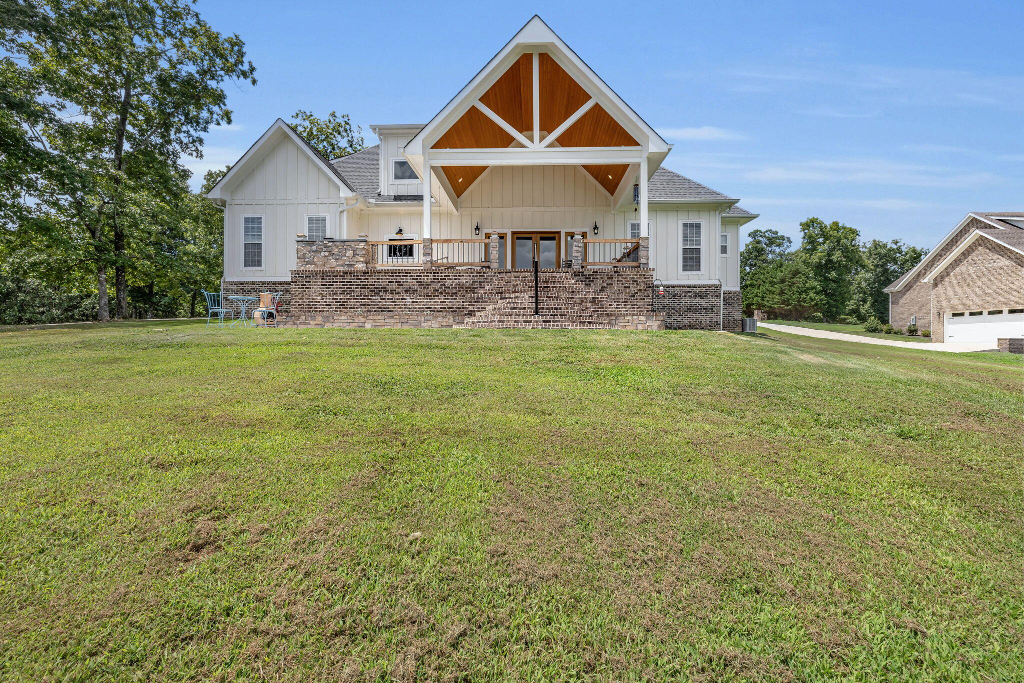 Dunlap, Tennessee, 37327, United States, 4 Bedrooms Bedrooms, ,4 BathroomsBathrooms,Residential,For Sale,1914662